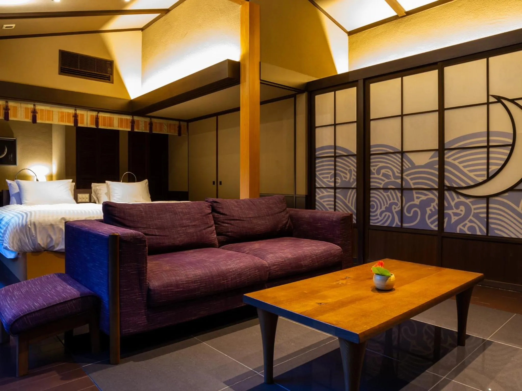 Photo of the whole room in Tsukiyominoza