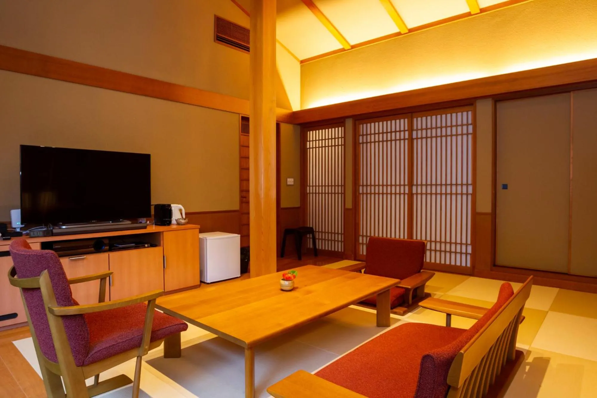 Photo of the whole room in Tsukiyominoza