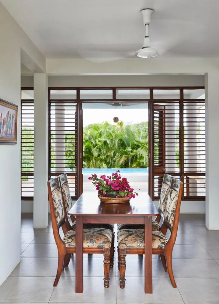 Patio in Jakes Hotel