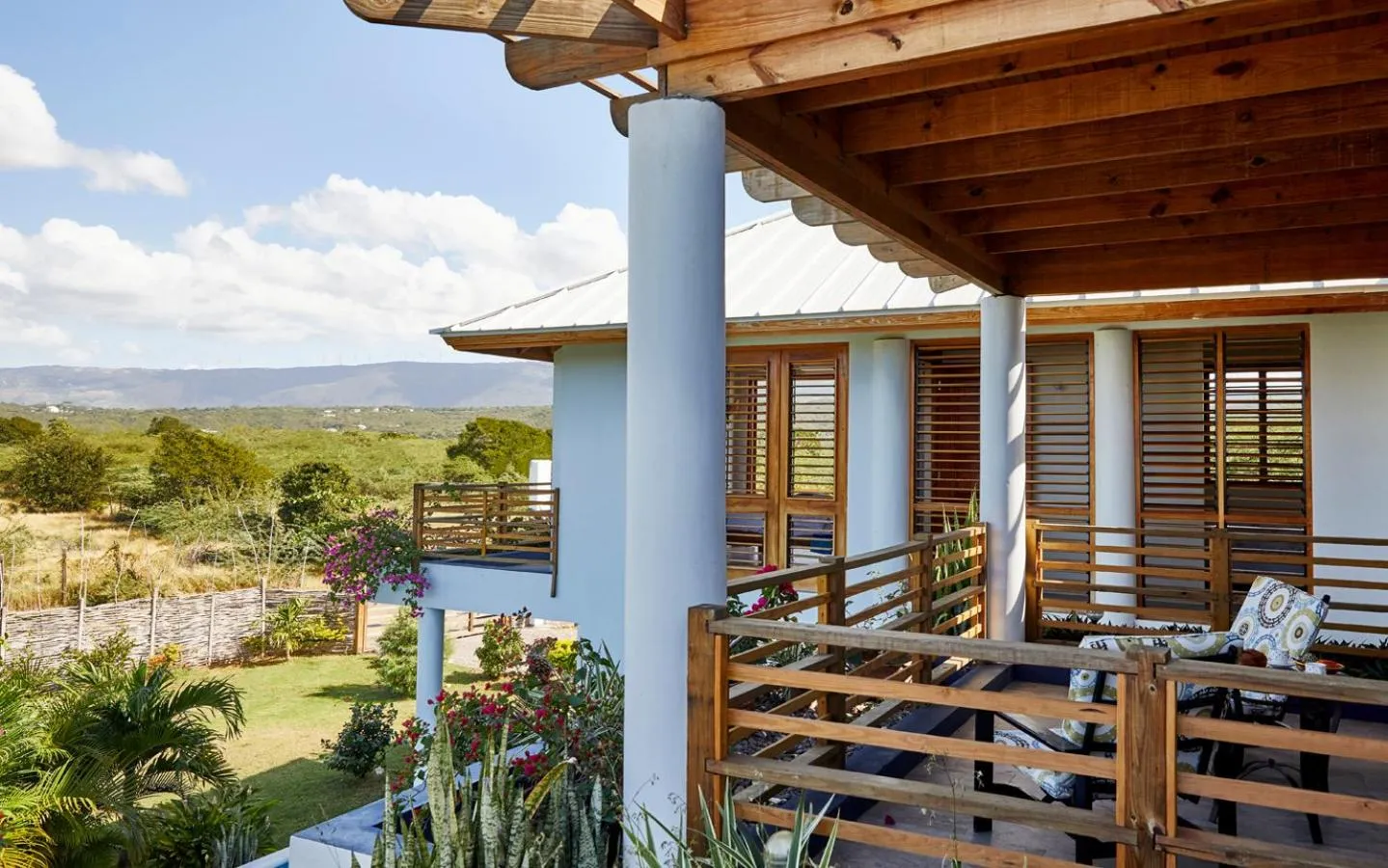 Patio in Jakes Hotel