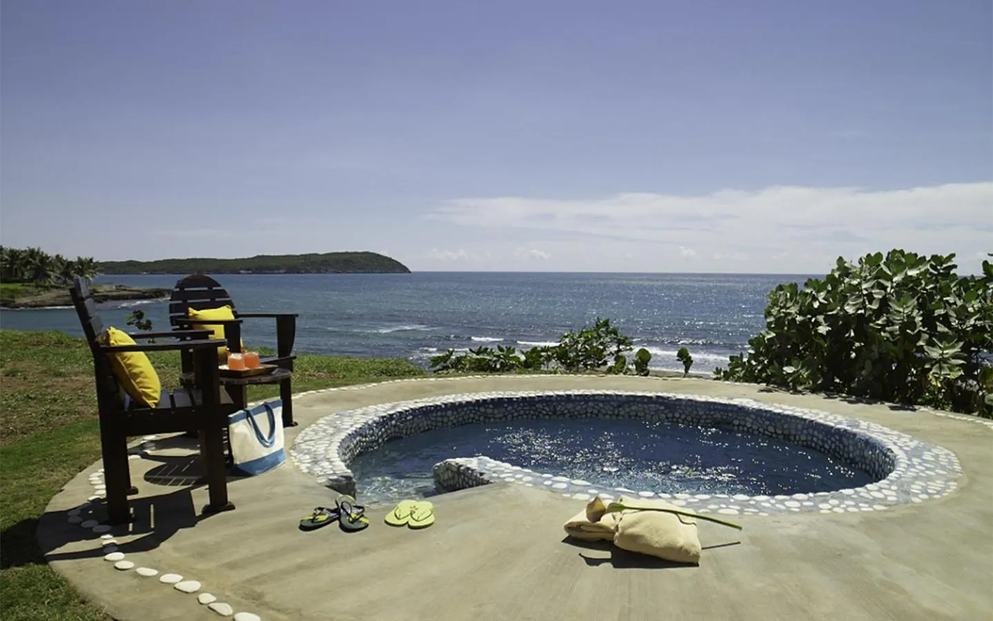 Pool view in Jakes Hotel