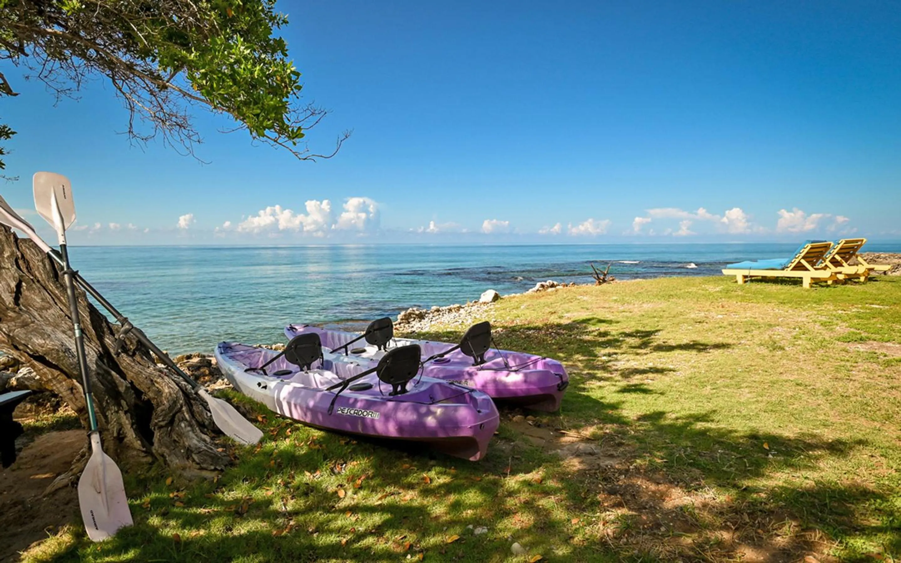 Canoeing in Jakes Hotel