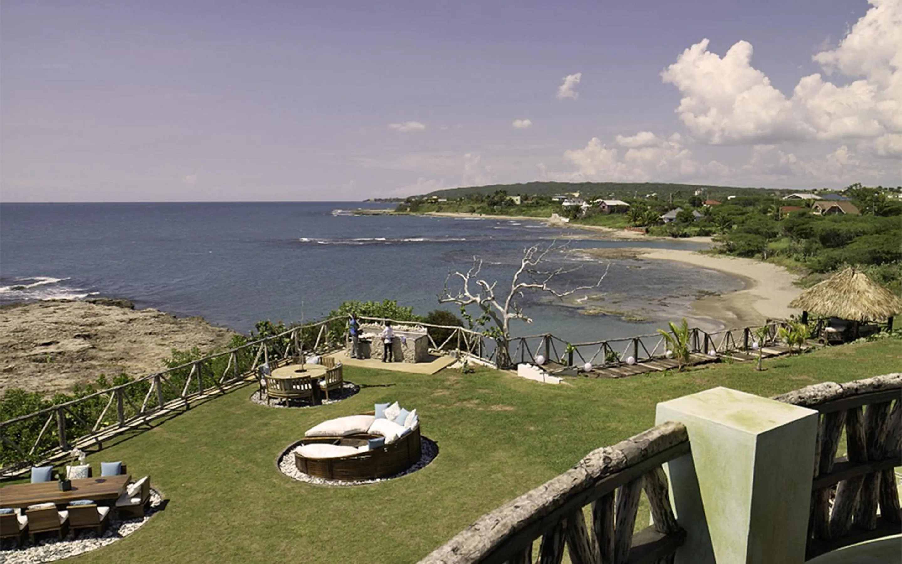 Garden in Jakes Hotel