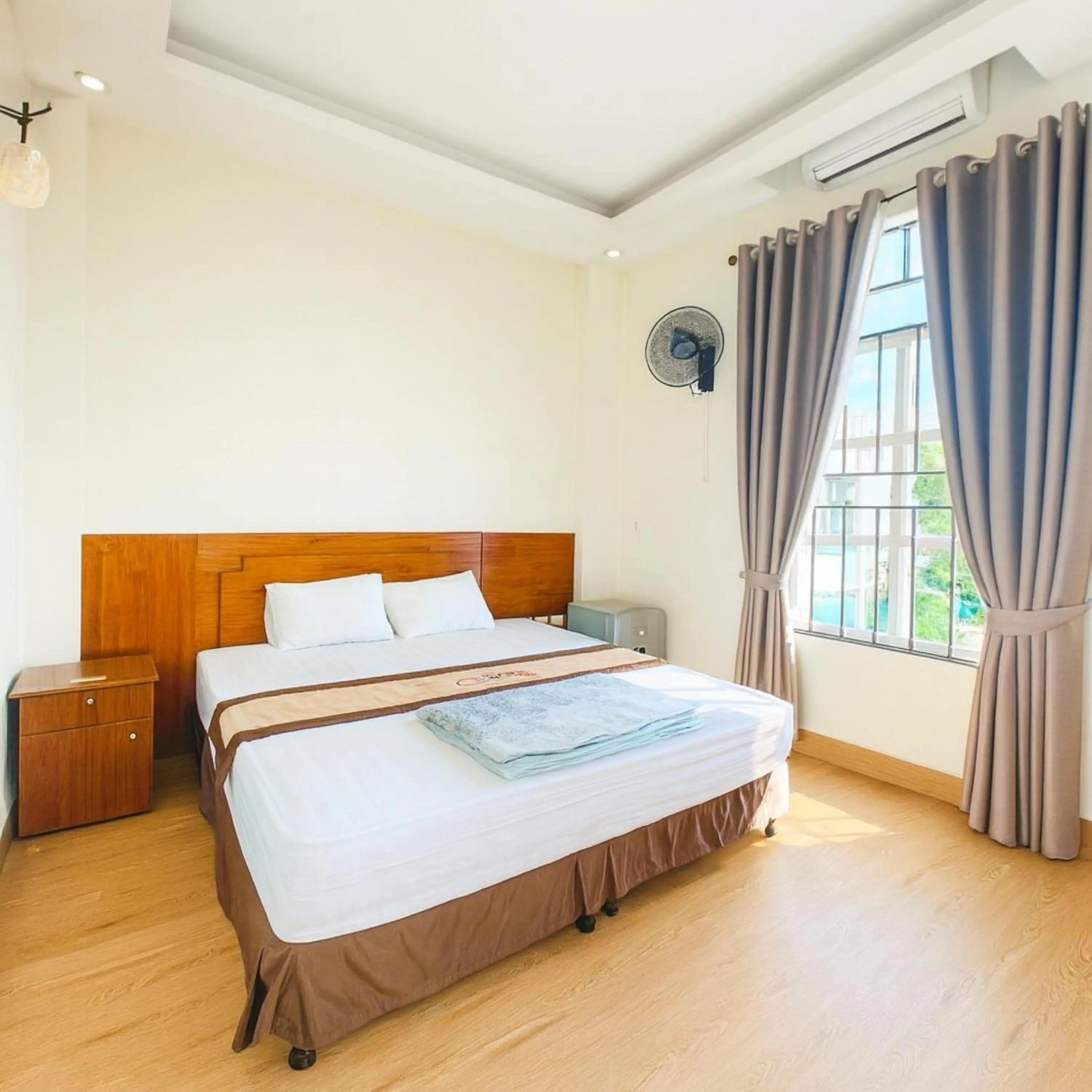 Bed in Hương Sen Hotel Bac Giang