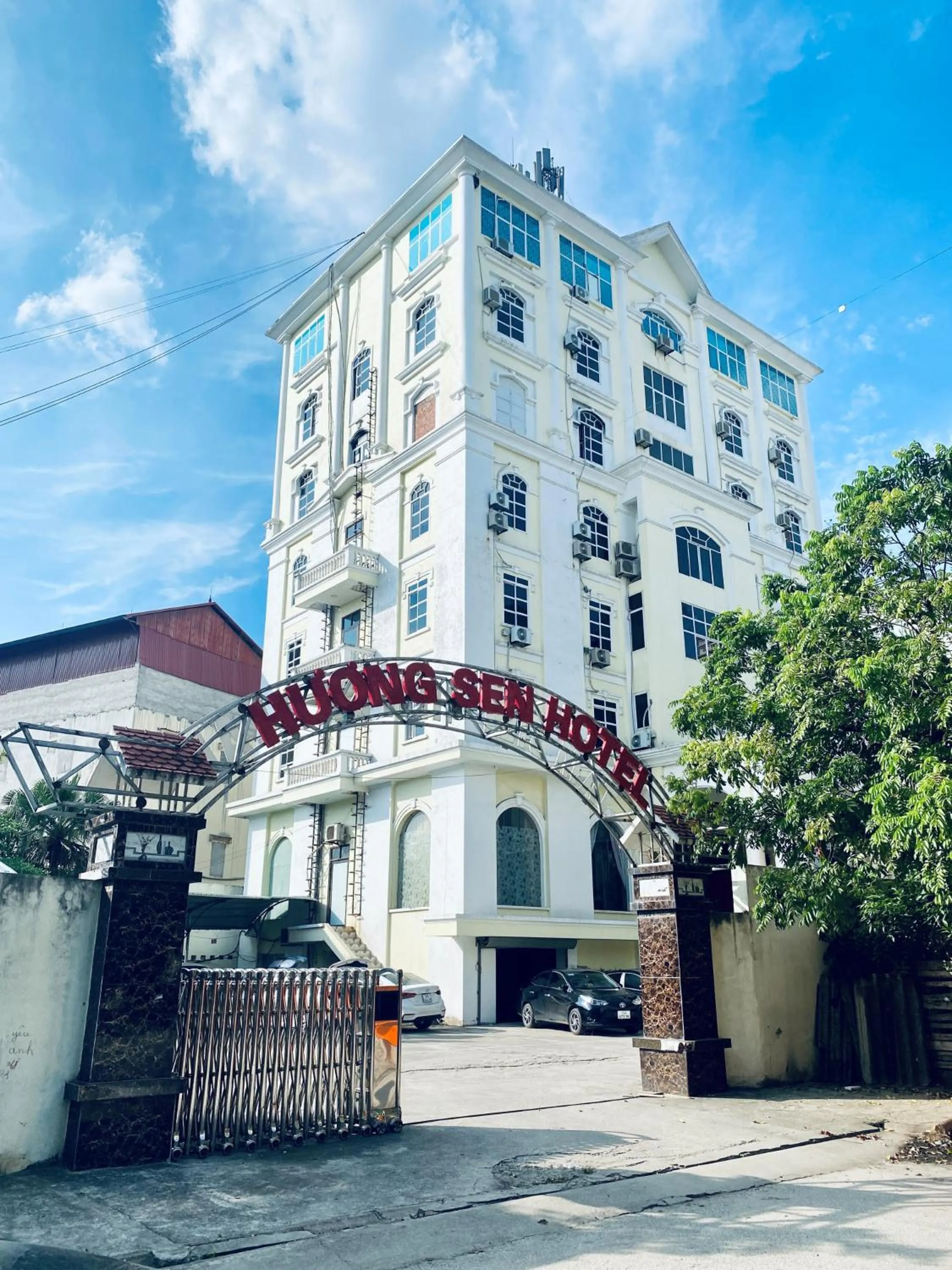 Property building in Hương Sen Hotel Bac Giang