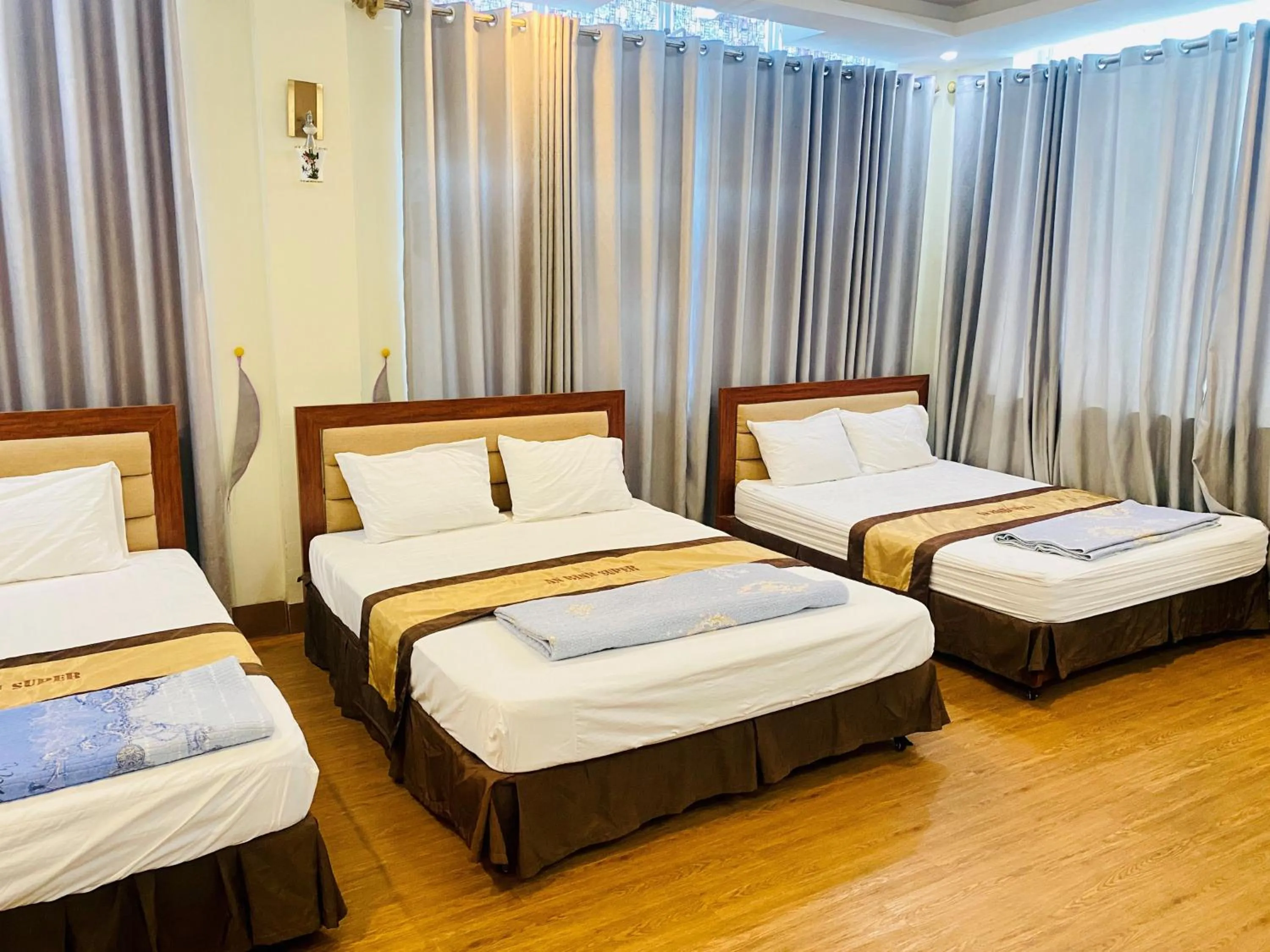 Bedroom, Bed in Hương Sen Hotel Bac Giang
