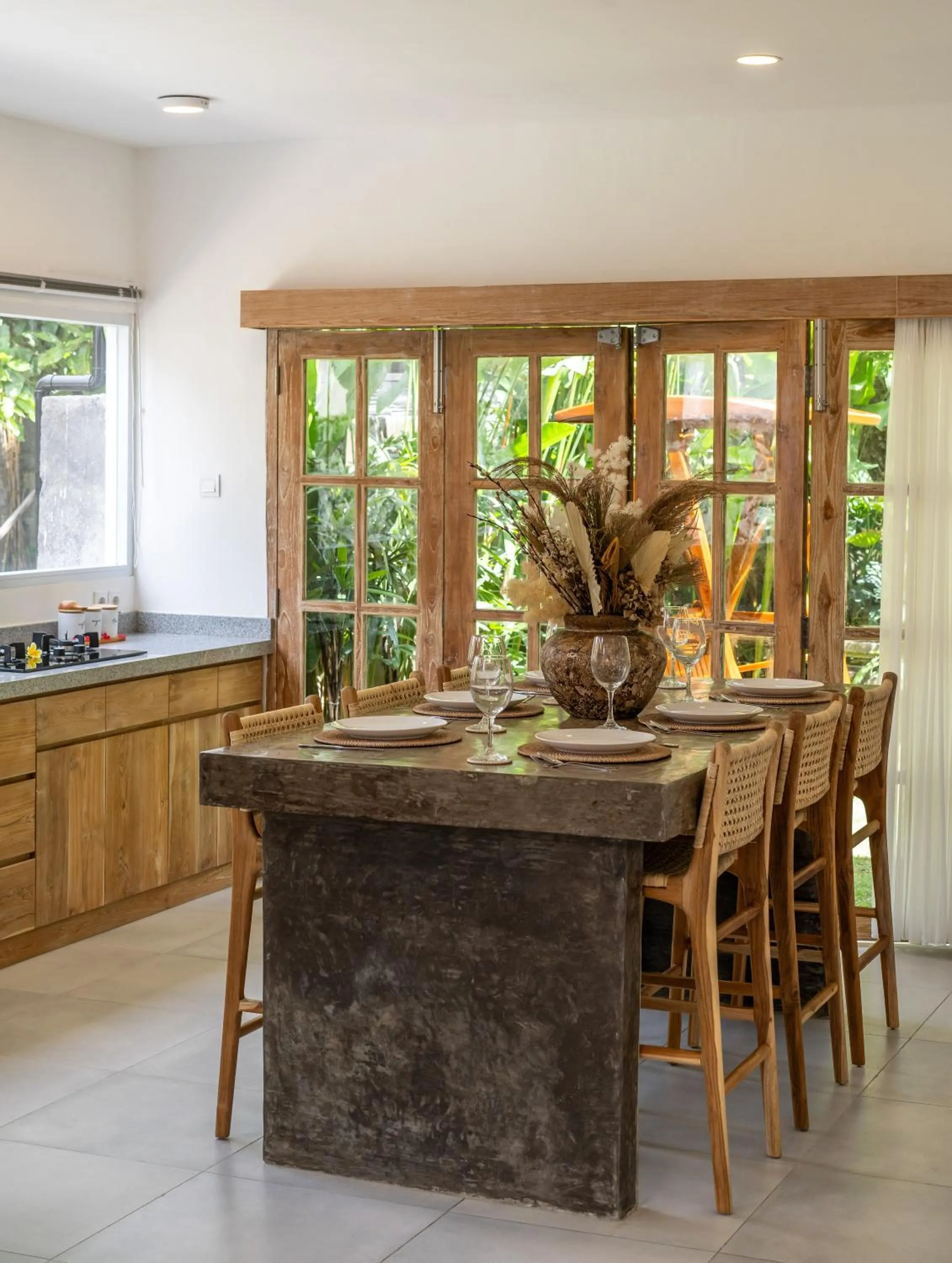 Kitchen or kitchenette in Tropical Villa Sinar Maluku