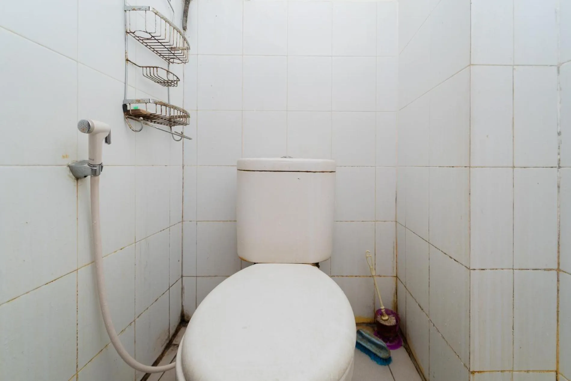 Bathroom in RedLiving Apartemen Gateway Cicadas - DB Room