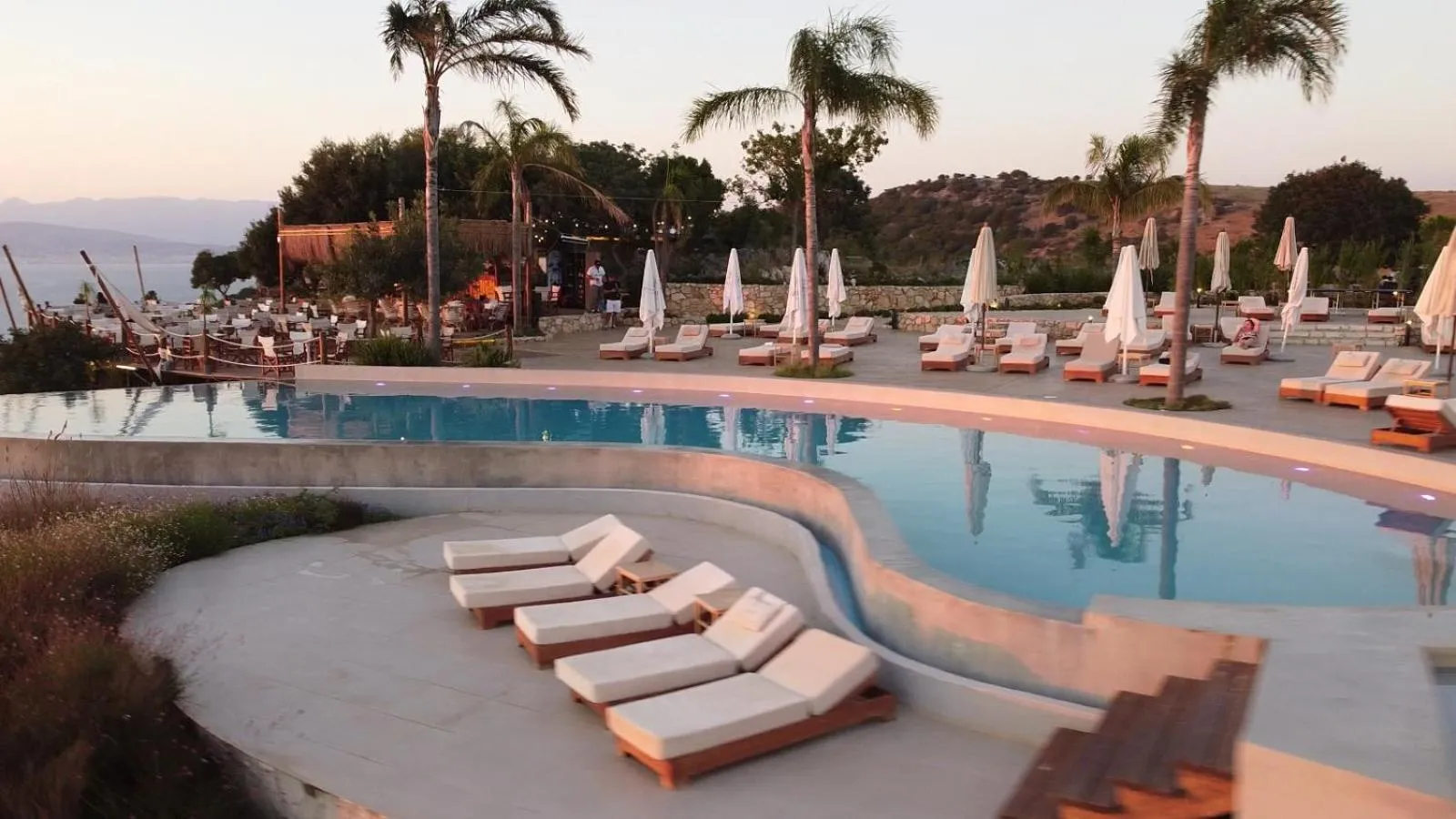 Day in Arameras Beach Resort