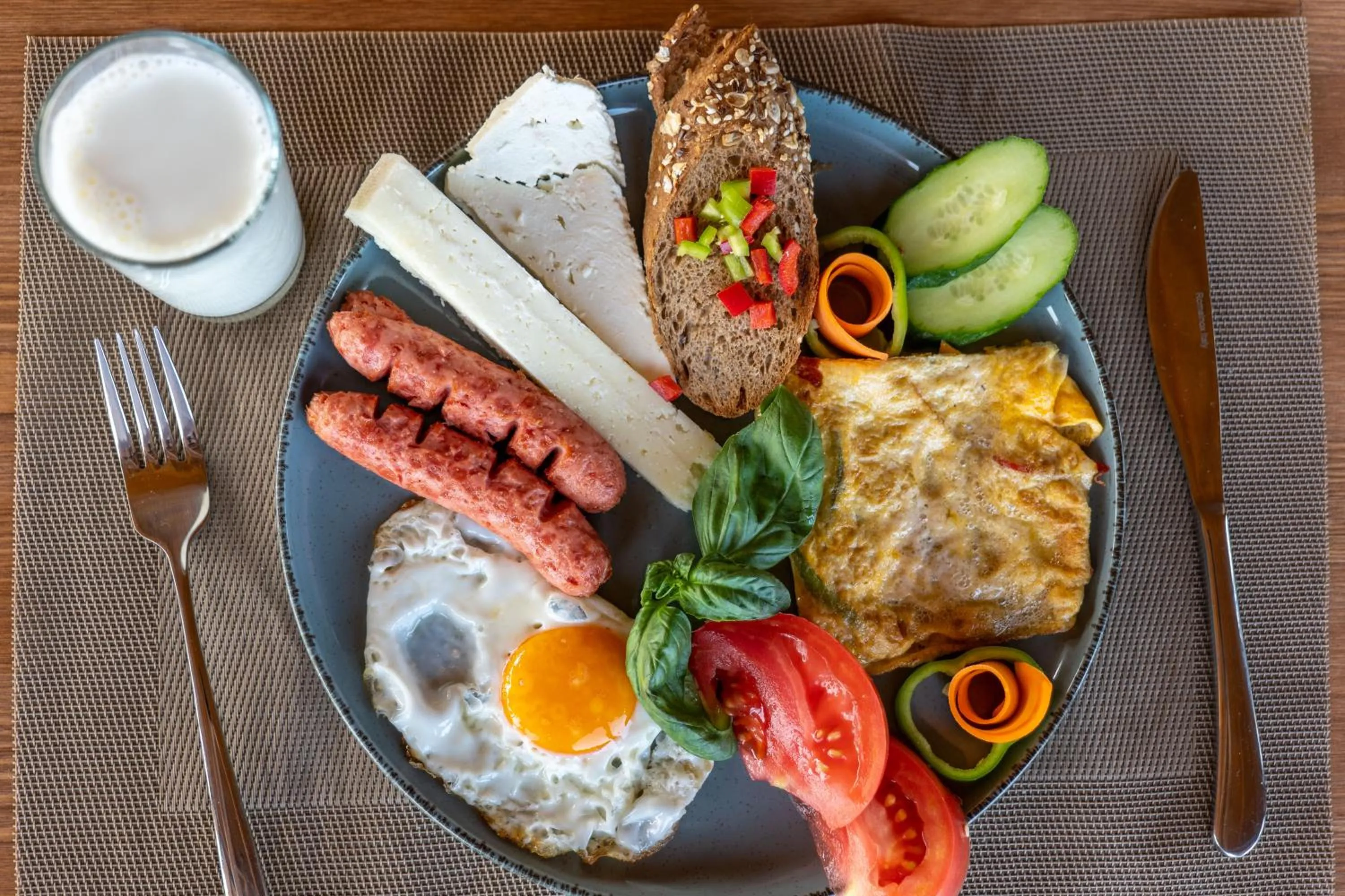 Food and drinks in Arameras Beach Resort