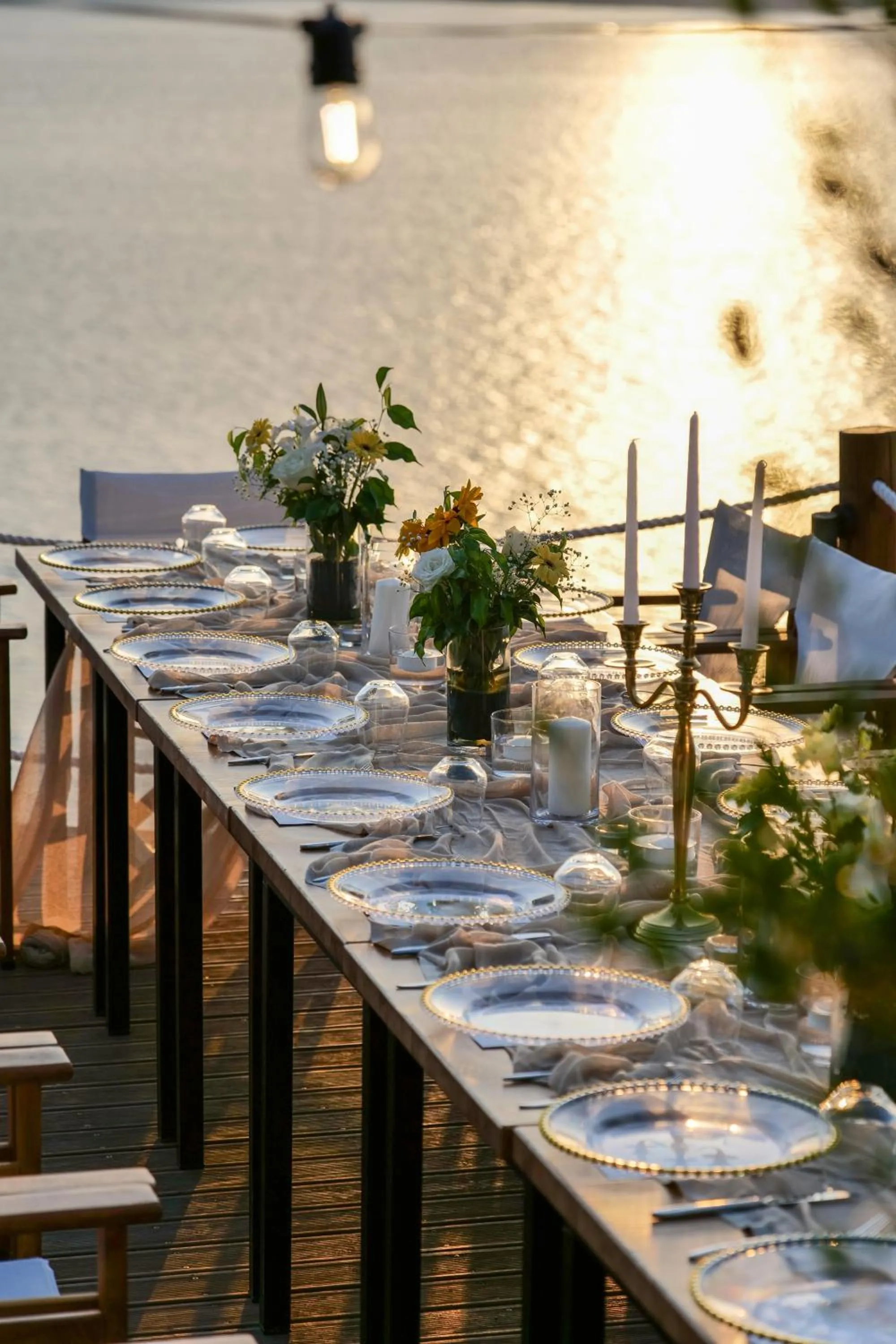 Restaurant/places to eat in Arameras Beach Resort