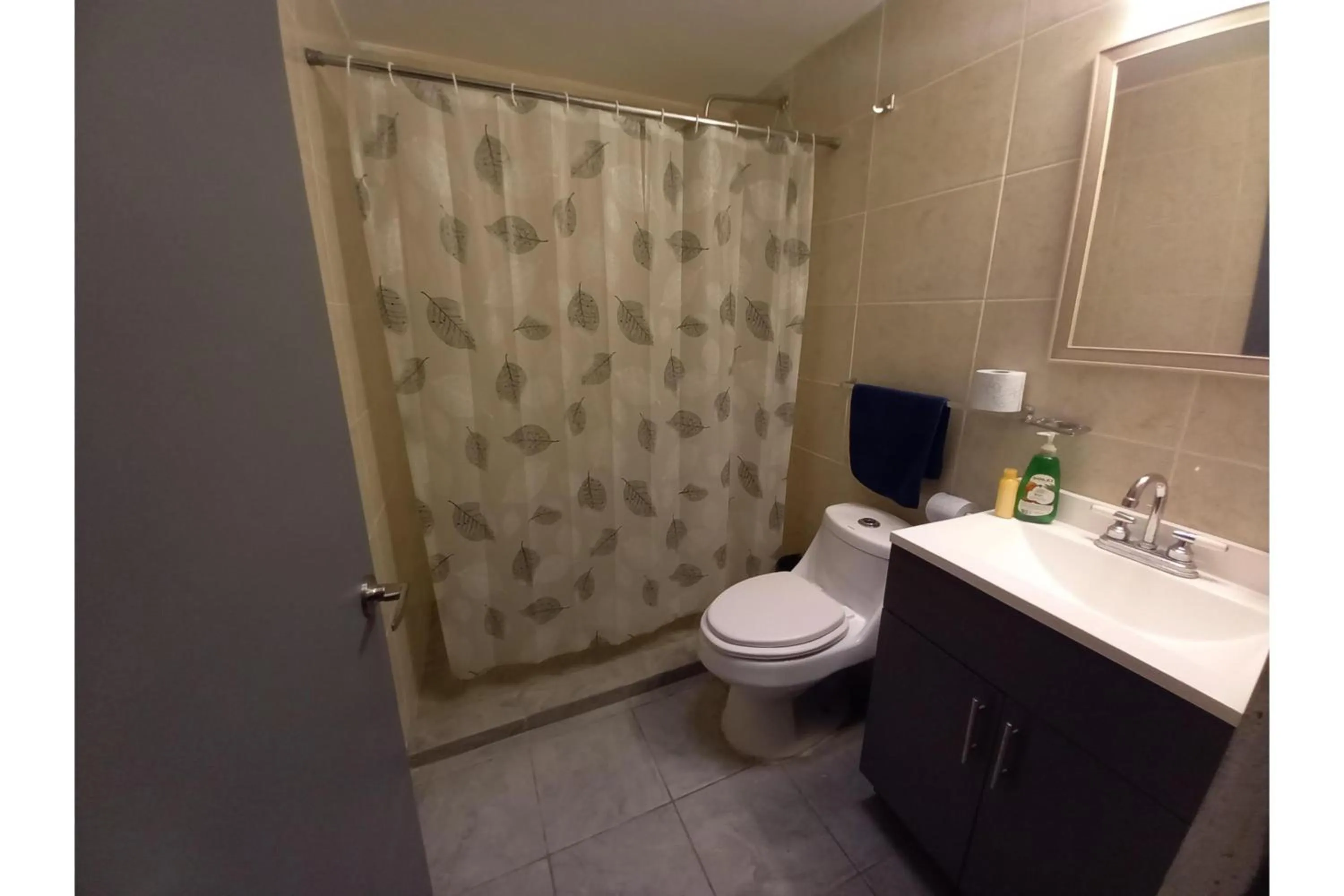 Bathroom in Capital O Tu Estancia