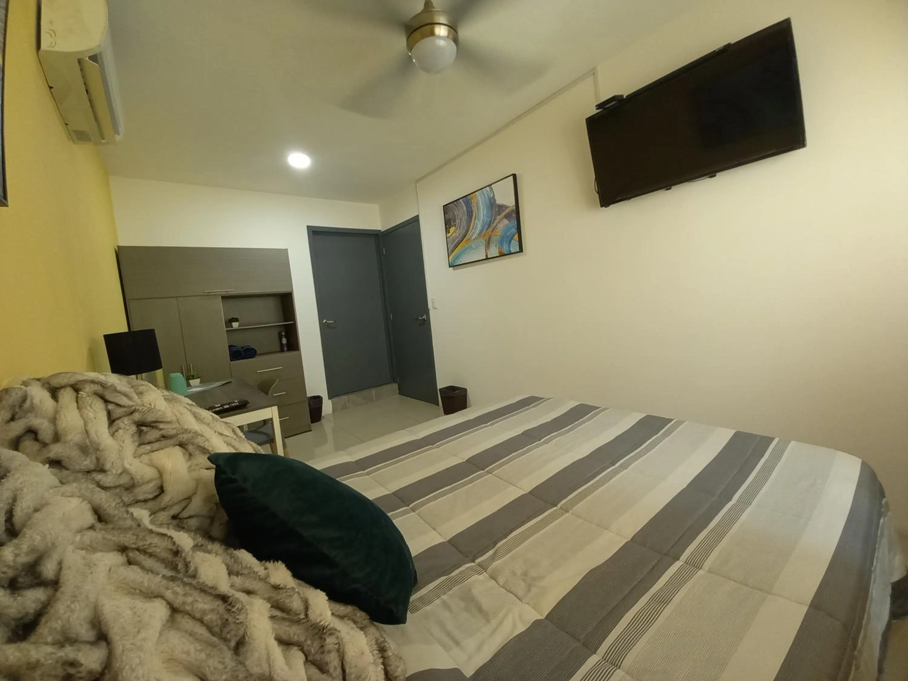 Bedroom, Bed in Capital O Tu Estancia