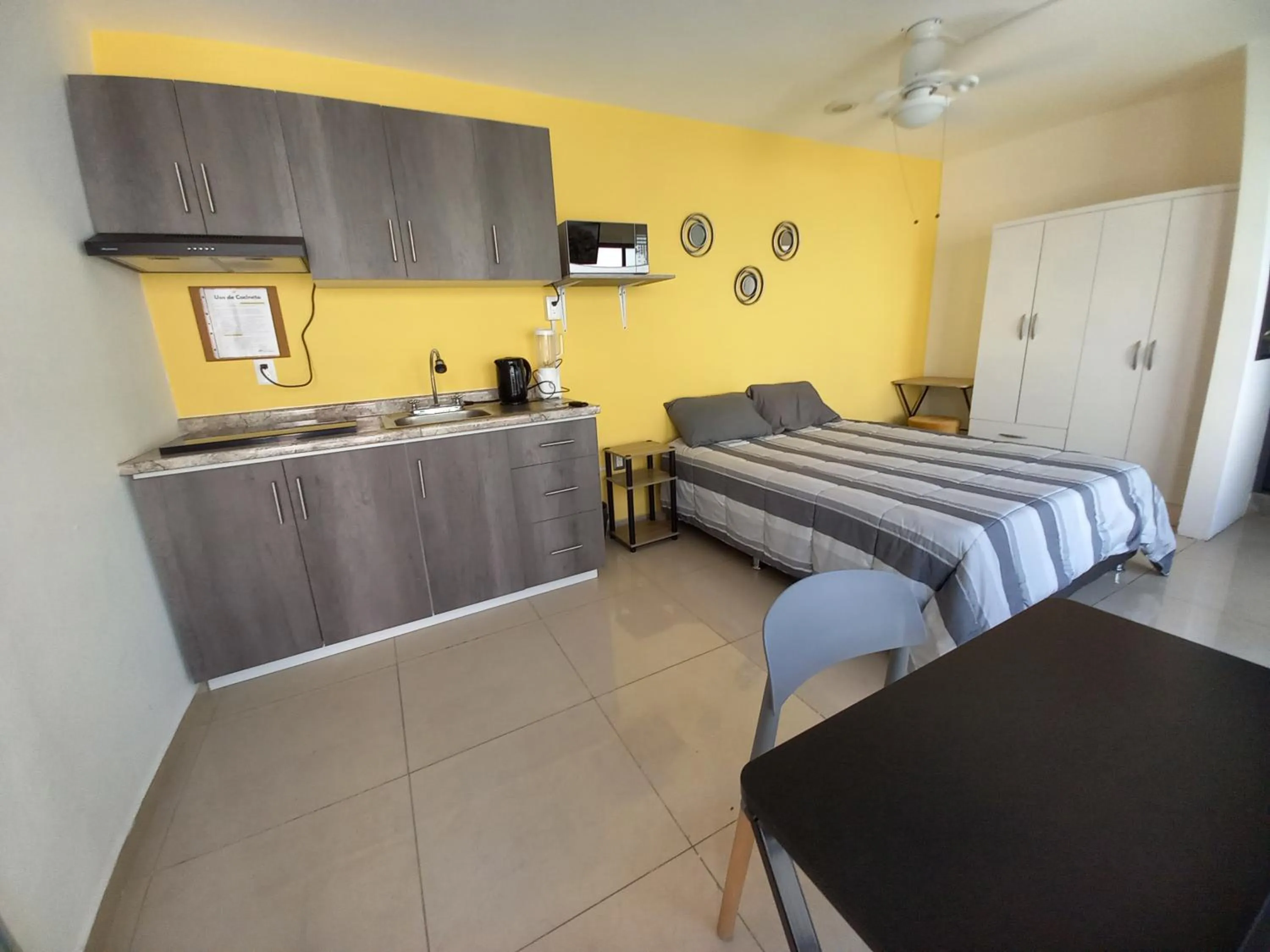 Bedroom, Bed in Capital O Tu Estancia