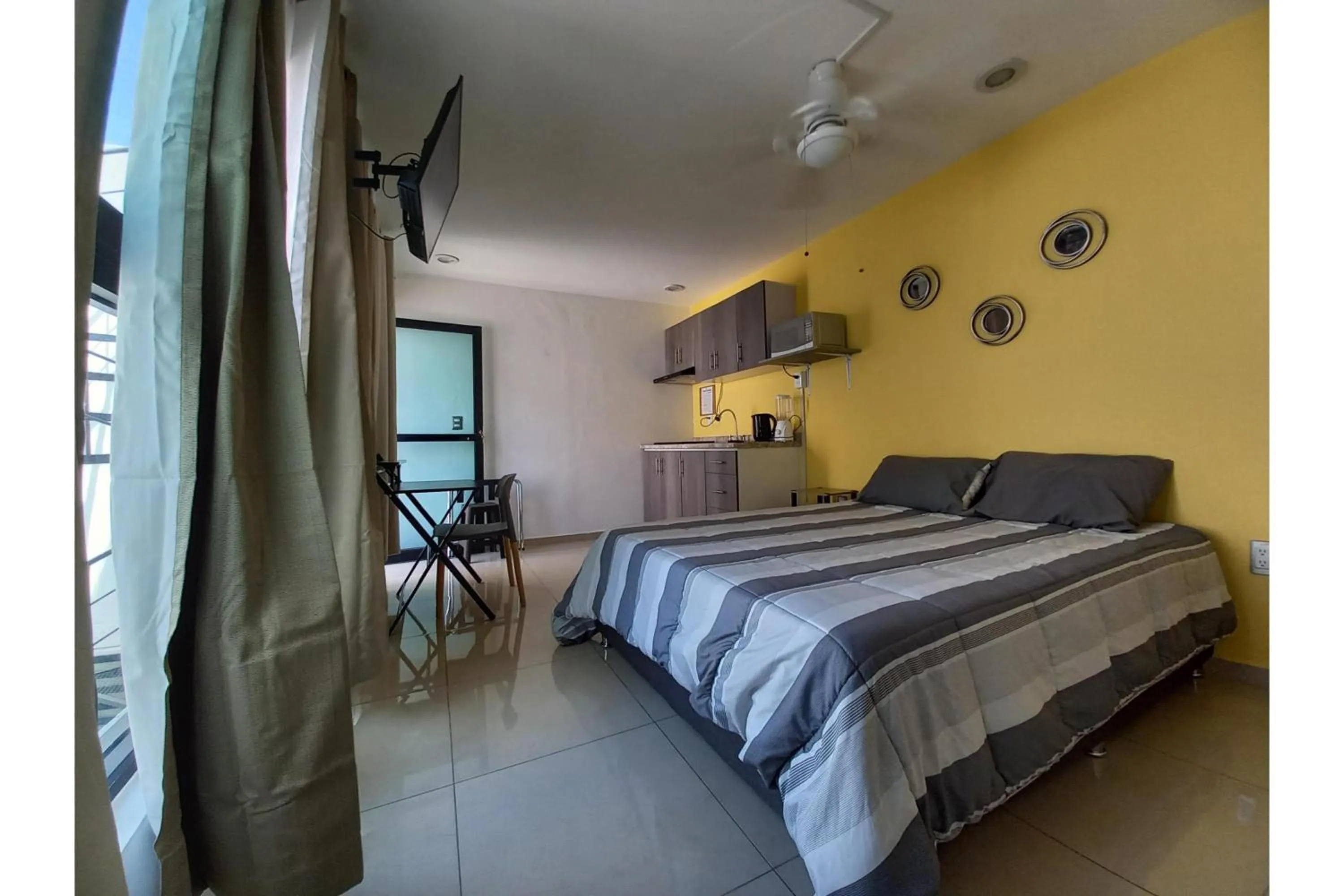 Bedroom, Bed in Capital O Tu Estancia