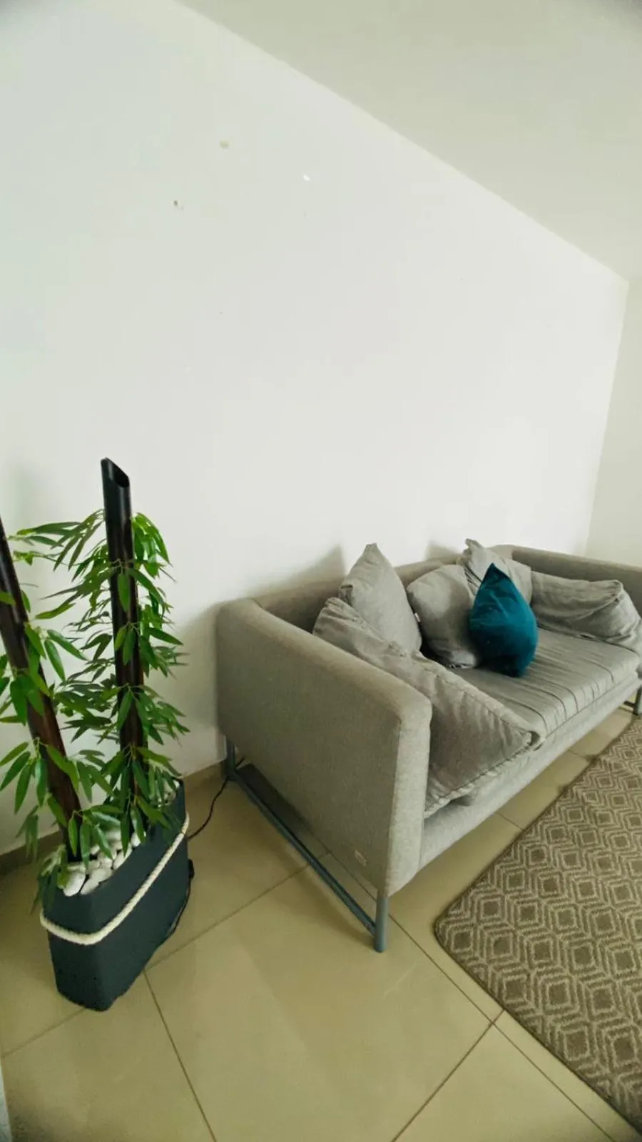 Seating area in Capital O Tu Estancia