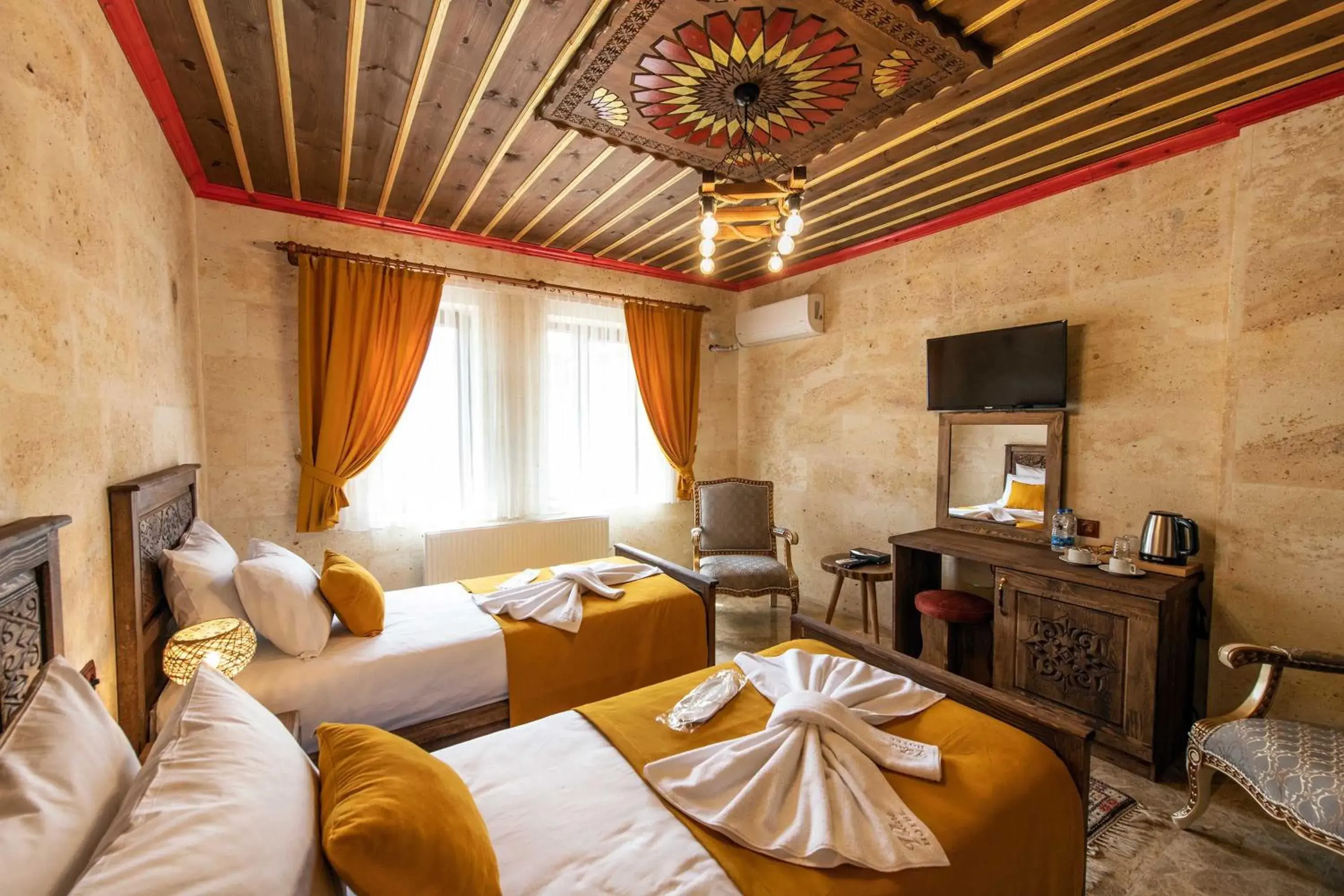 Photo of the whole room, Bed in Volare Stone Hotel Photo of the whole room, Bed in Volare Stone Hotel