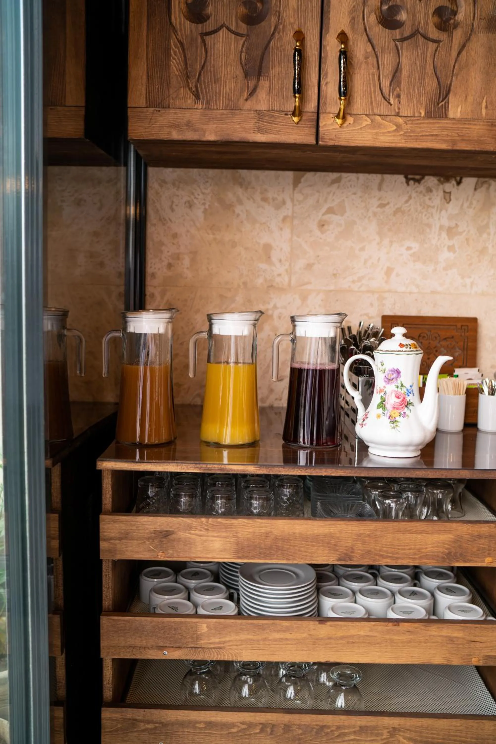 Coffee/tea facilities in Volare Stone Hotel