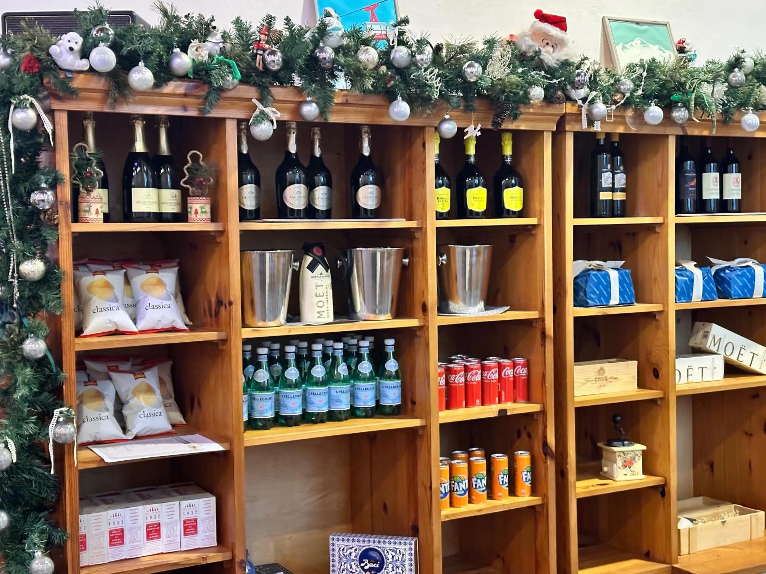 Lounge or bar in Residenza Riva Wellness Apartment Spa