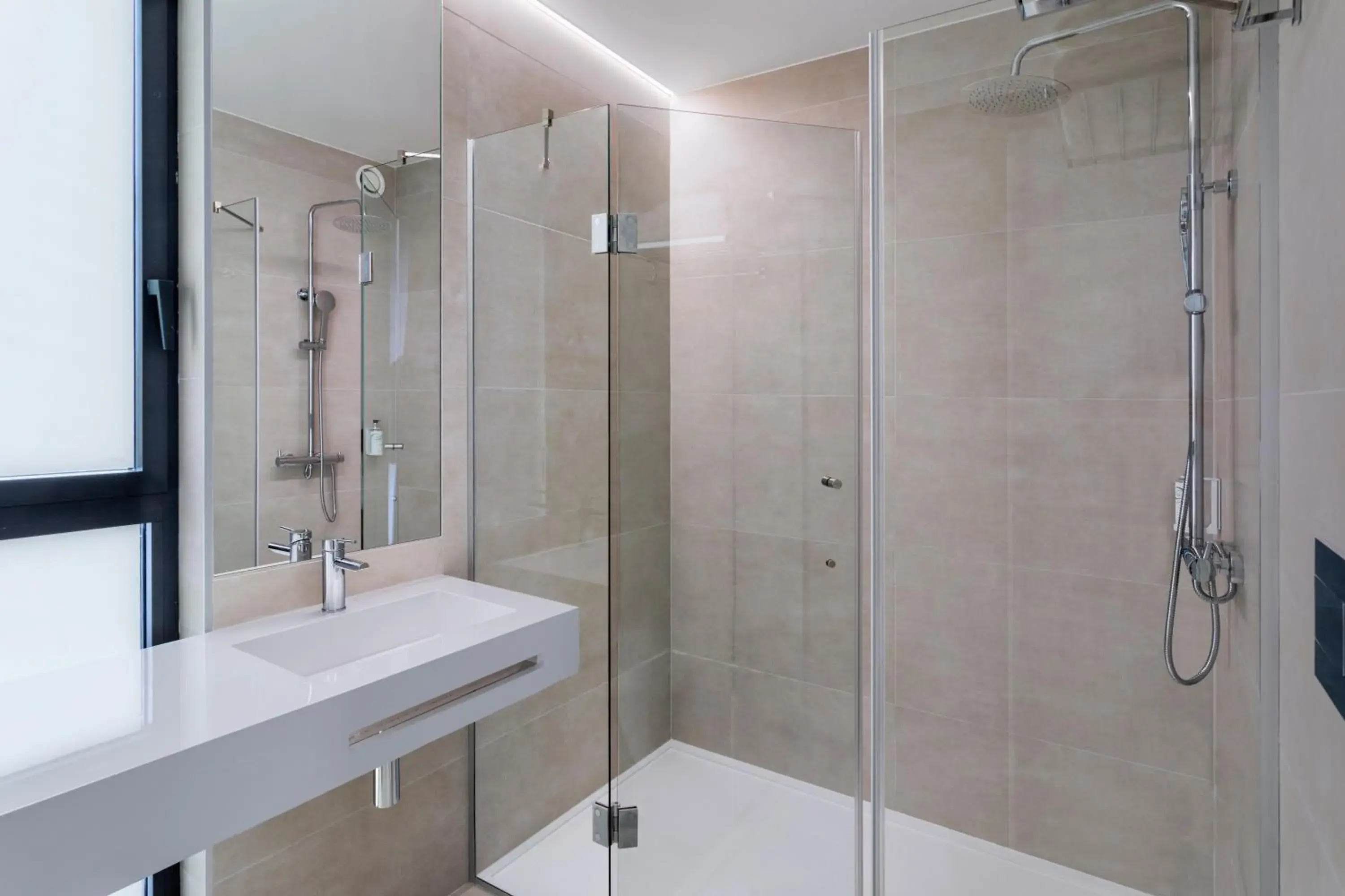 Twin Room in B&B HOTEL Santo Tirso Twin Room in B&B HOTEL Santo Tirso