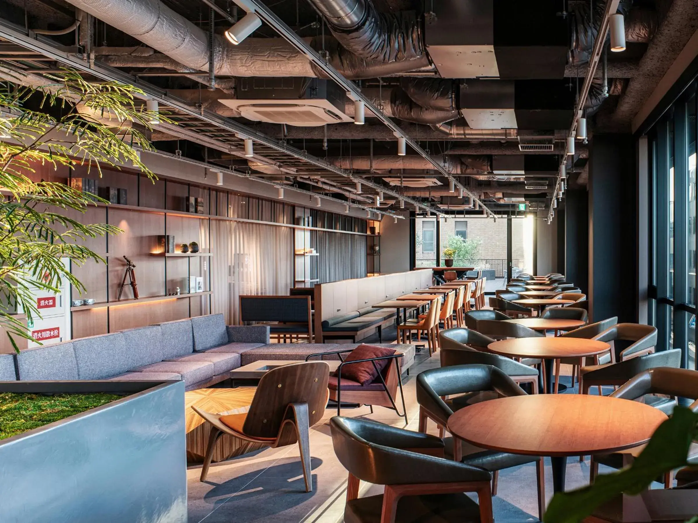 Lobby or reception in REF Kansai Airport by VESSEL HOTELS Lobby or reception in REF Kansai Airport by VESSEL HOTELS