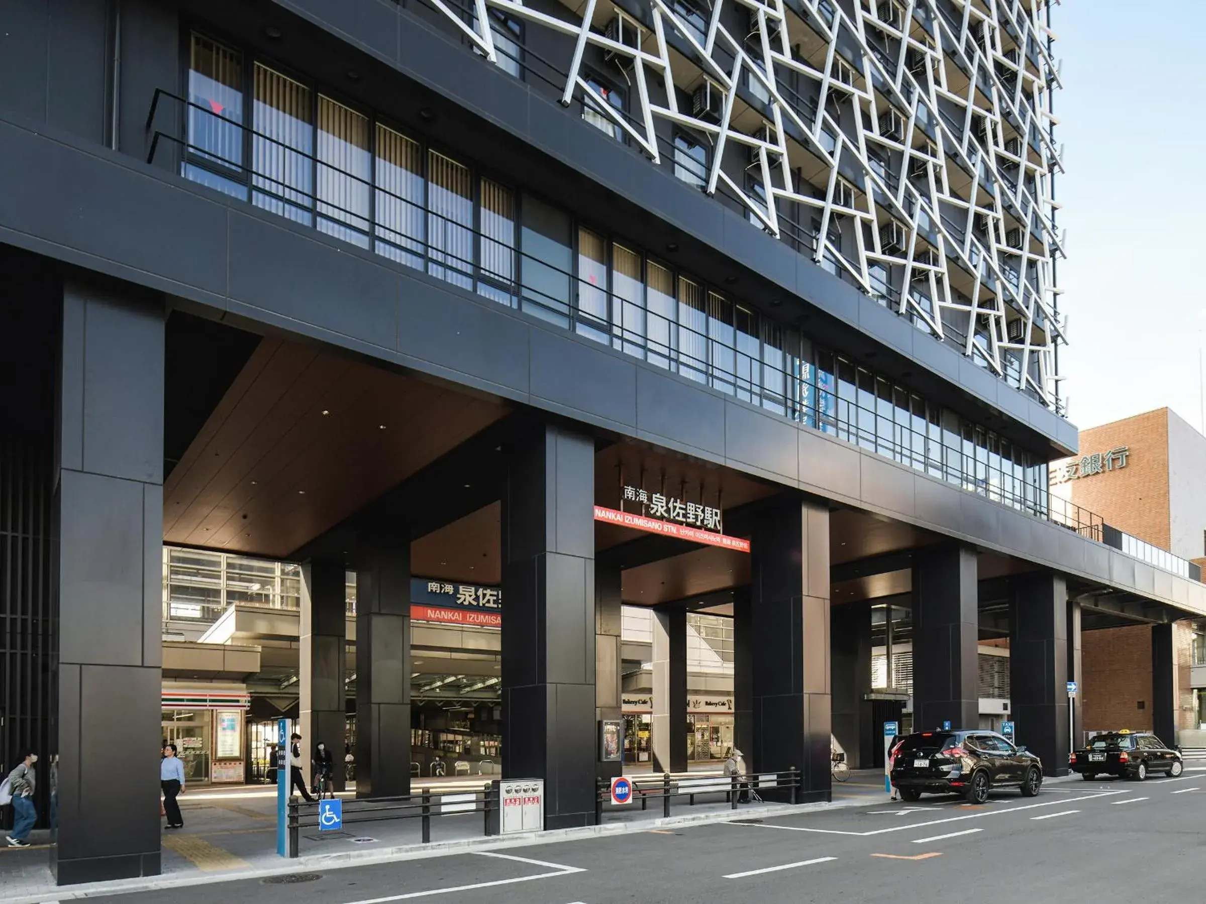 Property building in REF Kansai Airport by VESSEL HOTELS Property building in REF Kansai Airport by VESSEL HOTELS