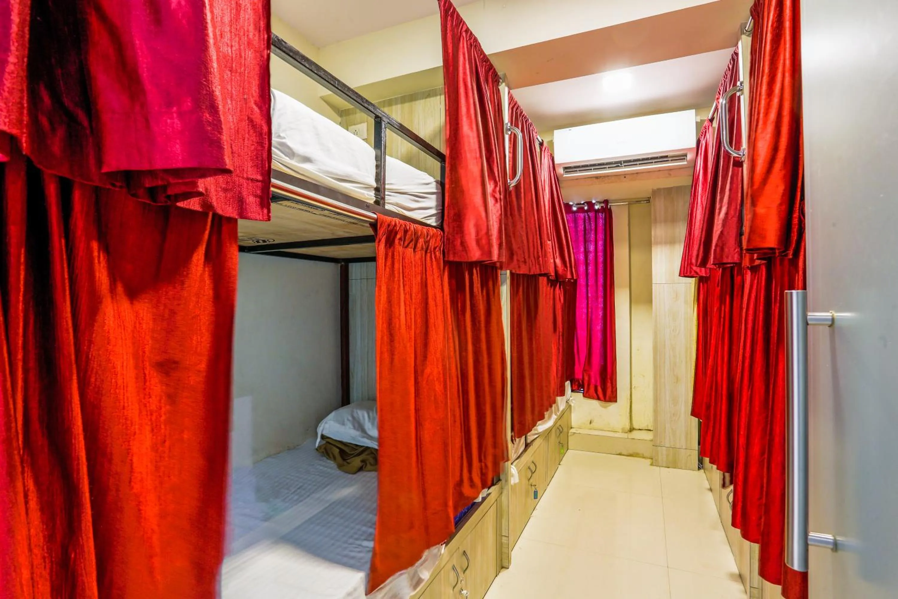 Bed in Hotel BKC Corporate Inn