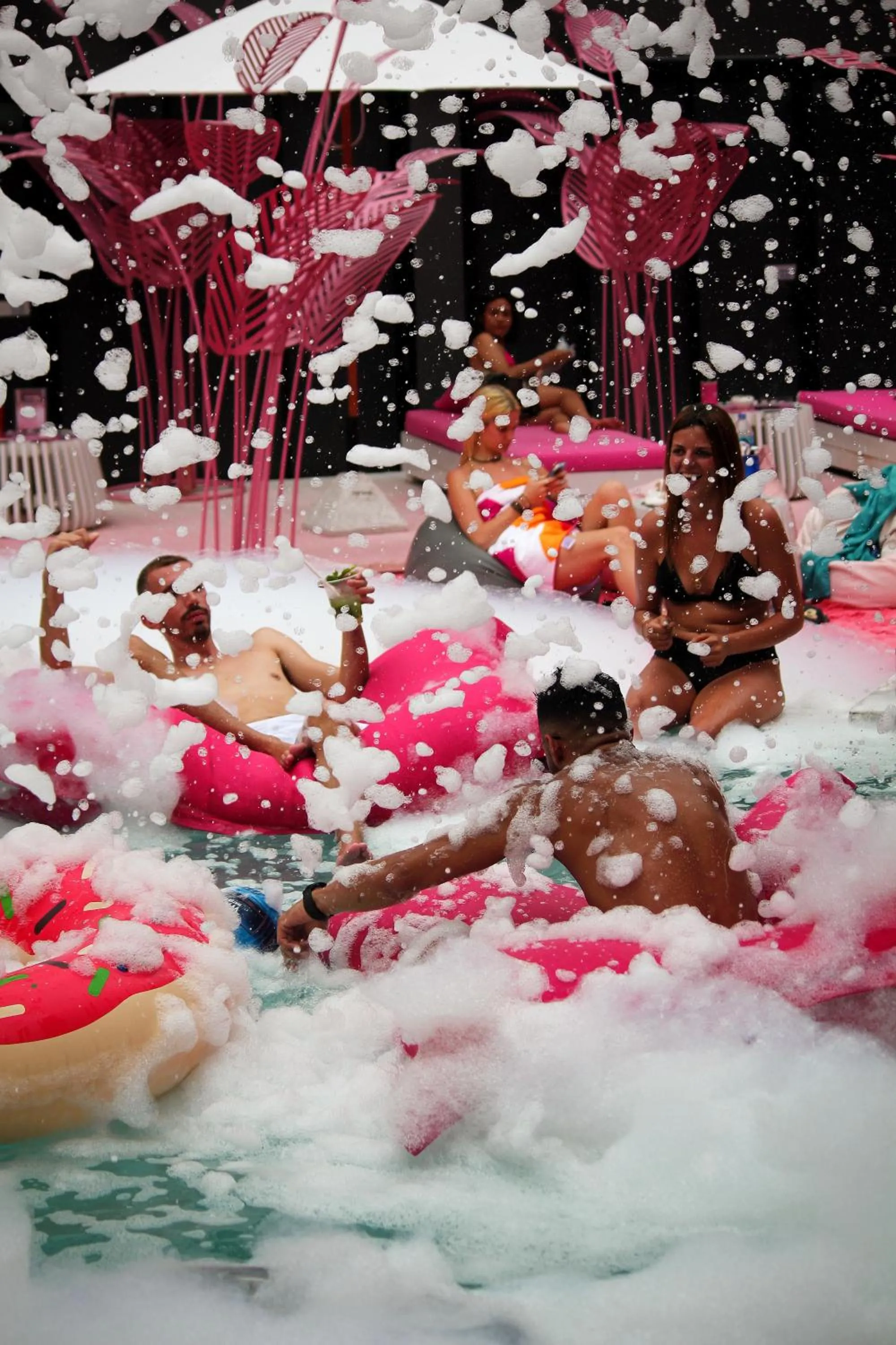 Swimming pool in SocialTel Koh Samui