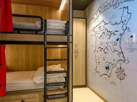 Quadruple Room with Private Bathroom in SocialTel Koh Samui Quadruple Room with Private Bathroom in SocialTel Koh Samui