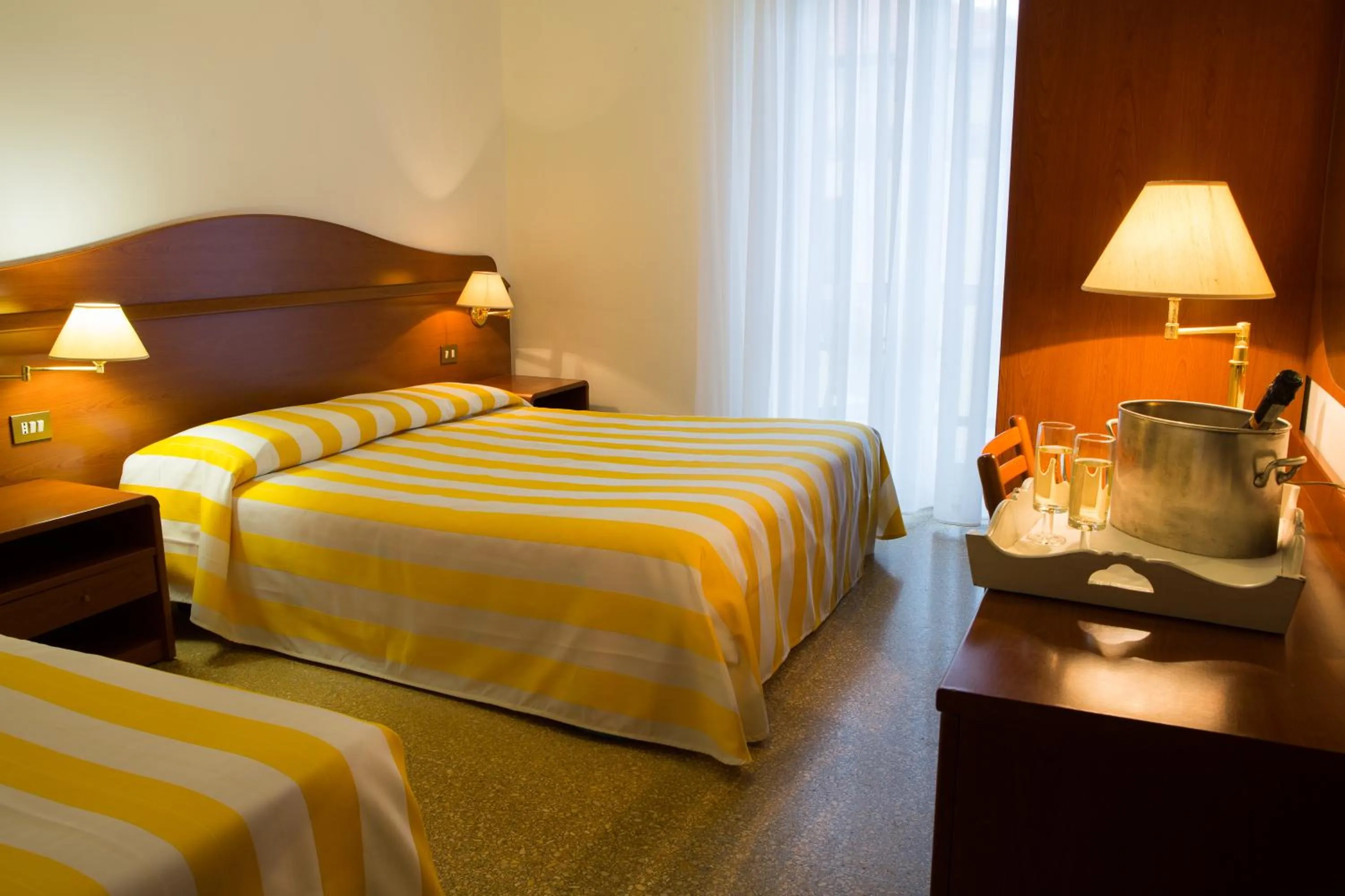 Bed in Hotel Villa Gloria