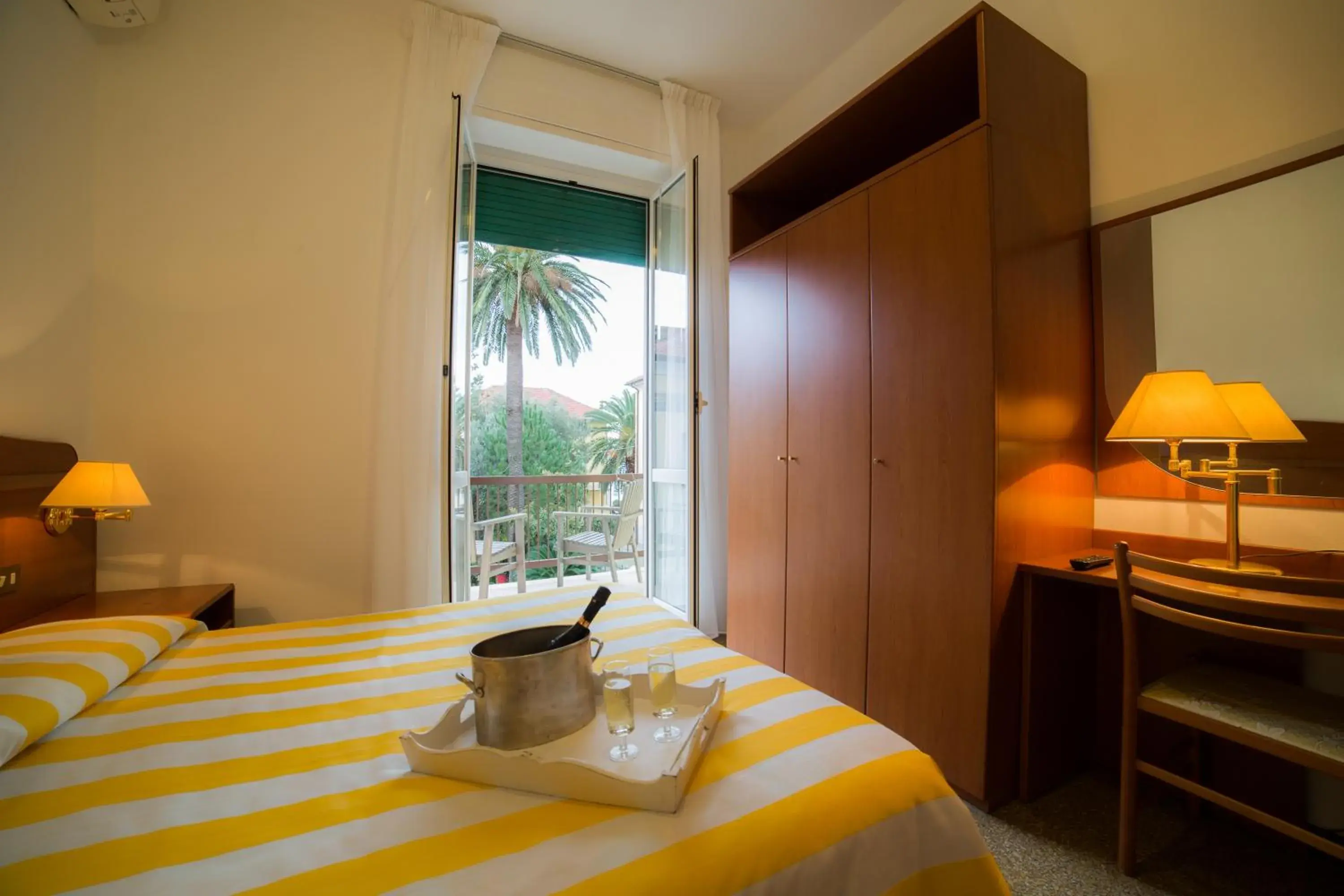 Double Room in Hotel Villa Gloria Double Room in Hotel Villa Gloria