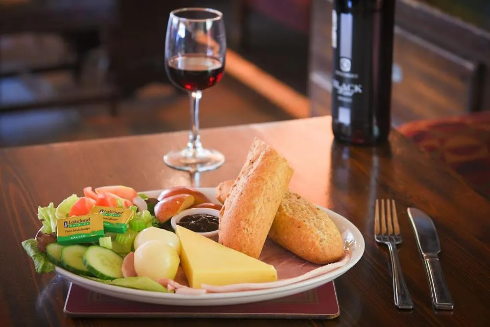 Restaurant/places to eat in The Burley Inn