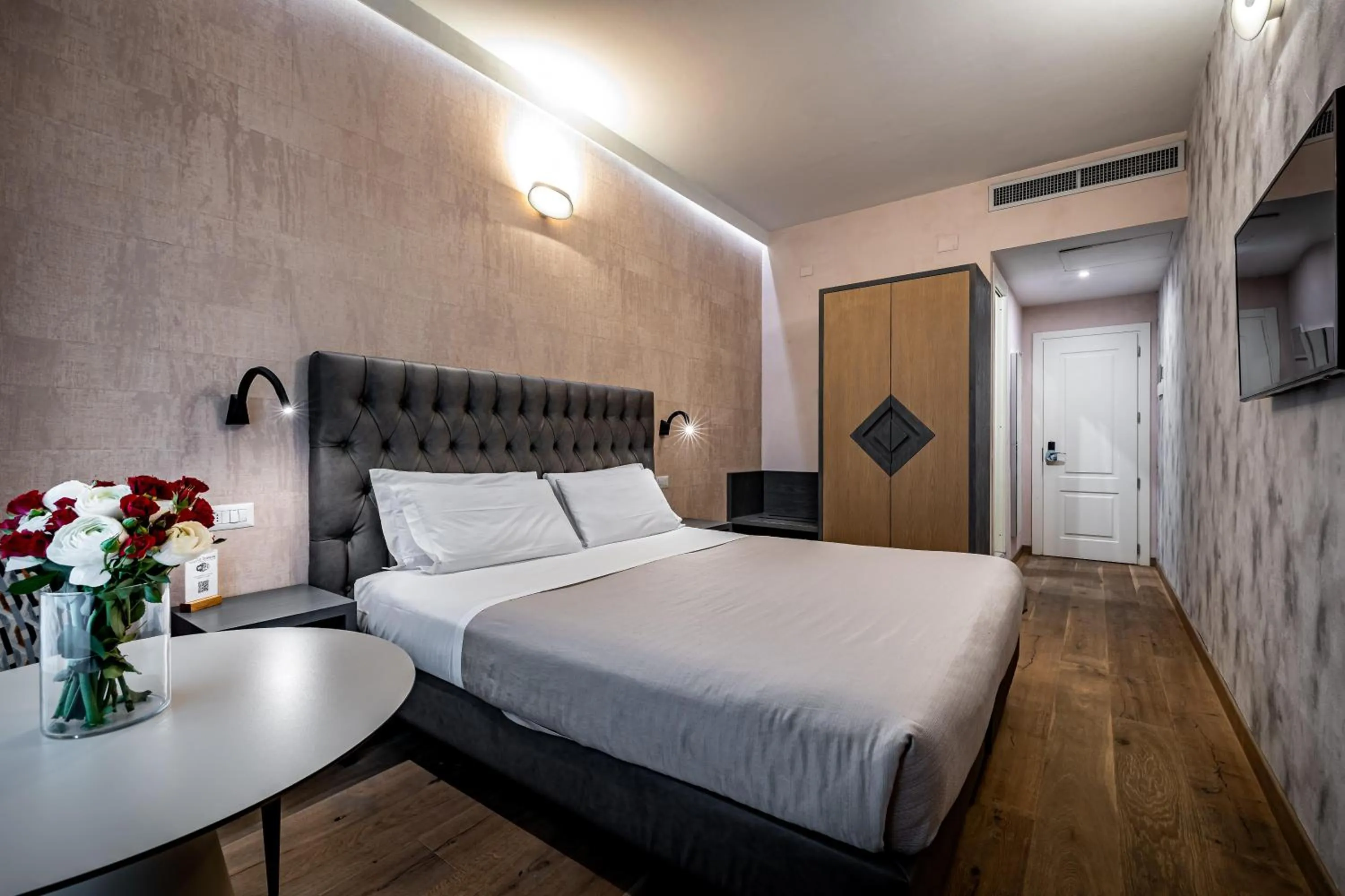 Bedroom, Bed in Florence Old Bridge B&B