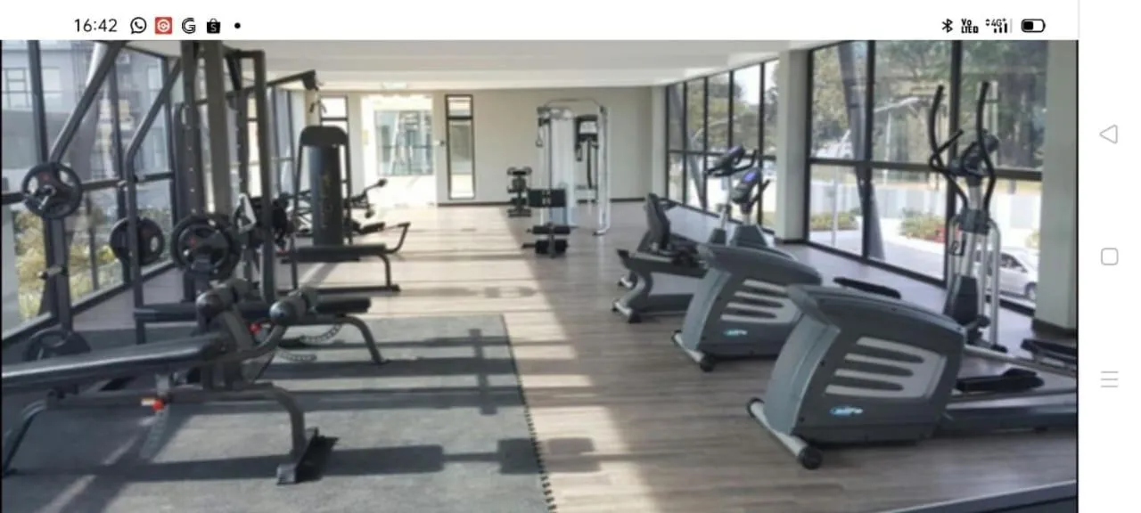 Fitness centre/facilities in Hyve Soho Suite - Netflix
