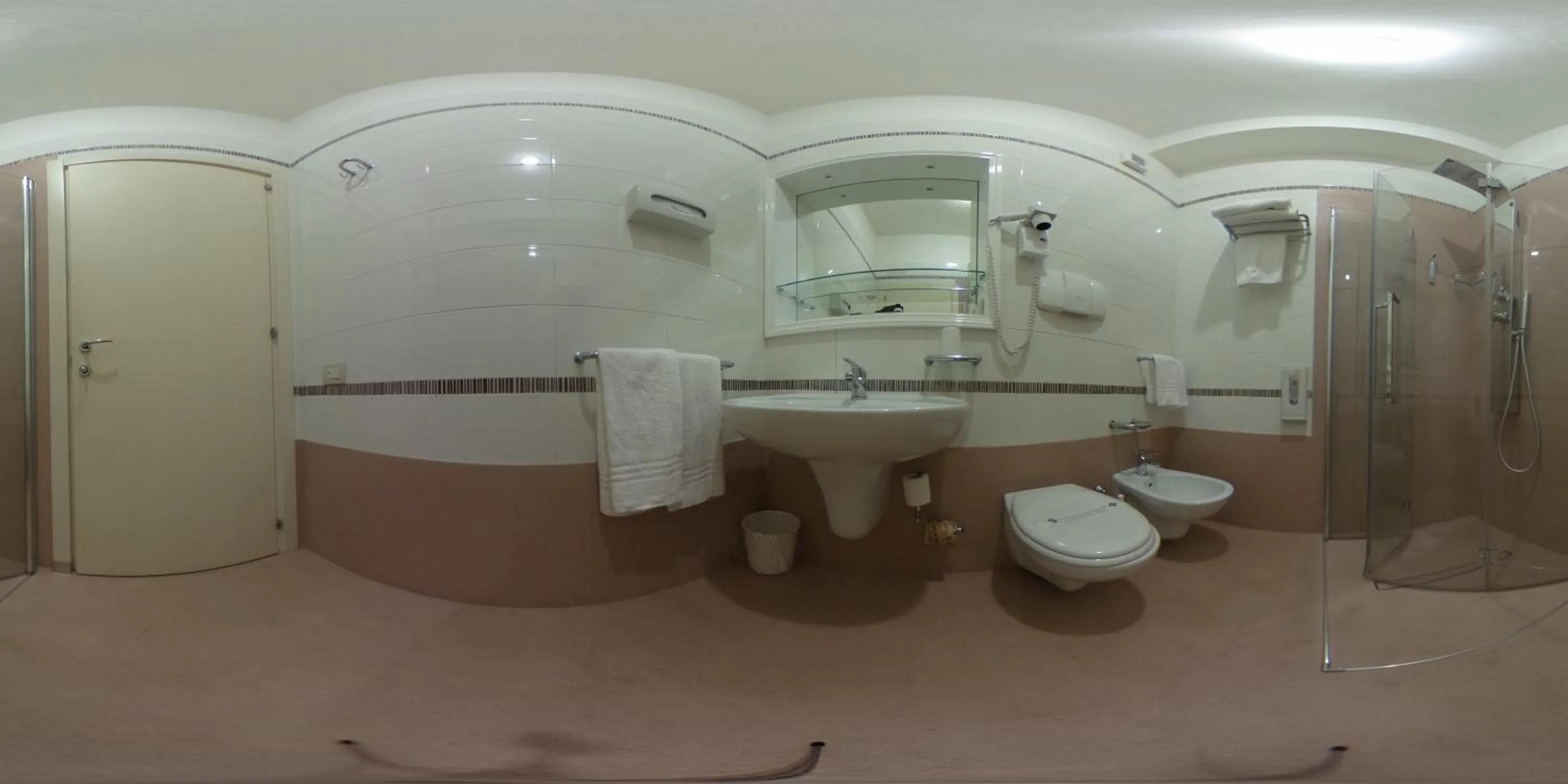 Bathroom in Barion Hotel & Congressi