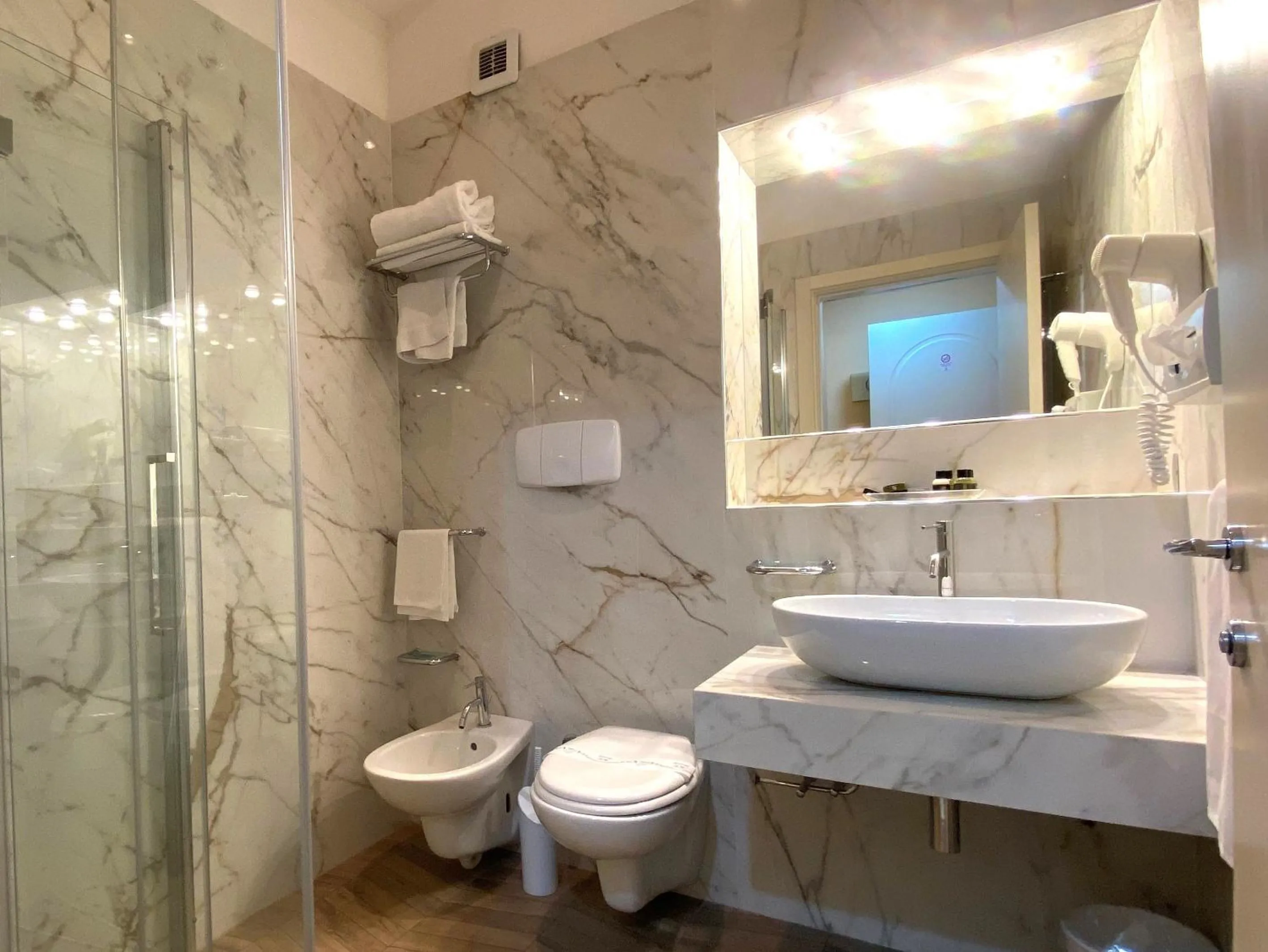 Bathroom in Barion Hotel & Congressi