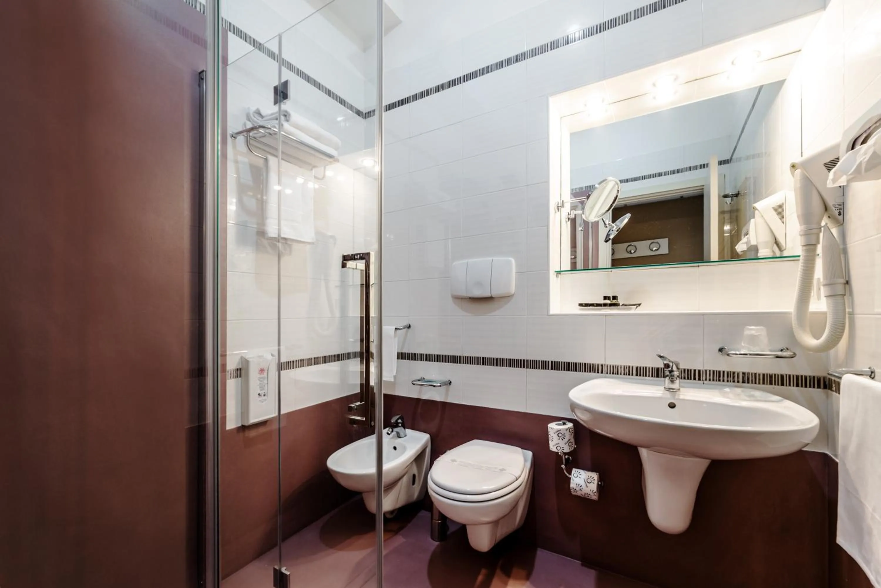 Shower in Barion Hotel & Congressi