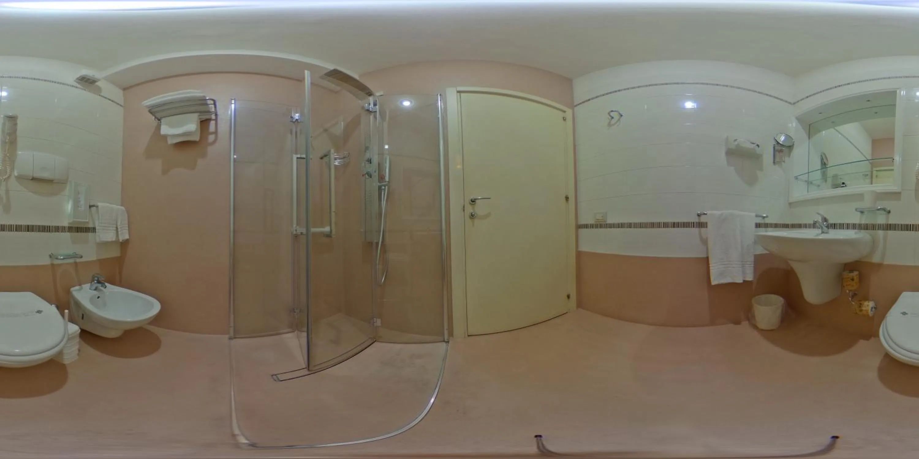 Shower in Barion Hotel & Congressi