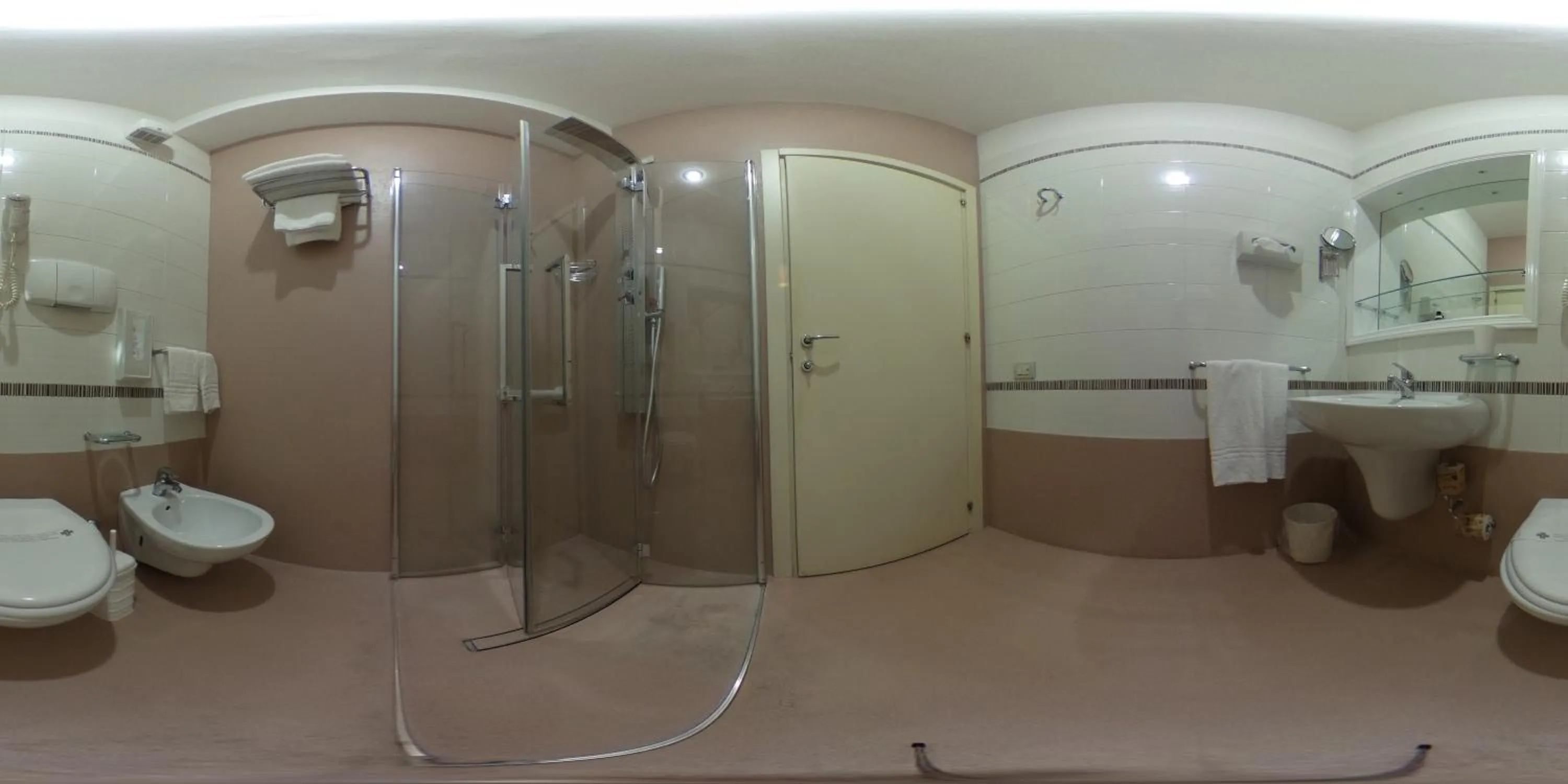 Bathroom in Barion Hotel & Congressi