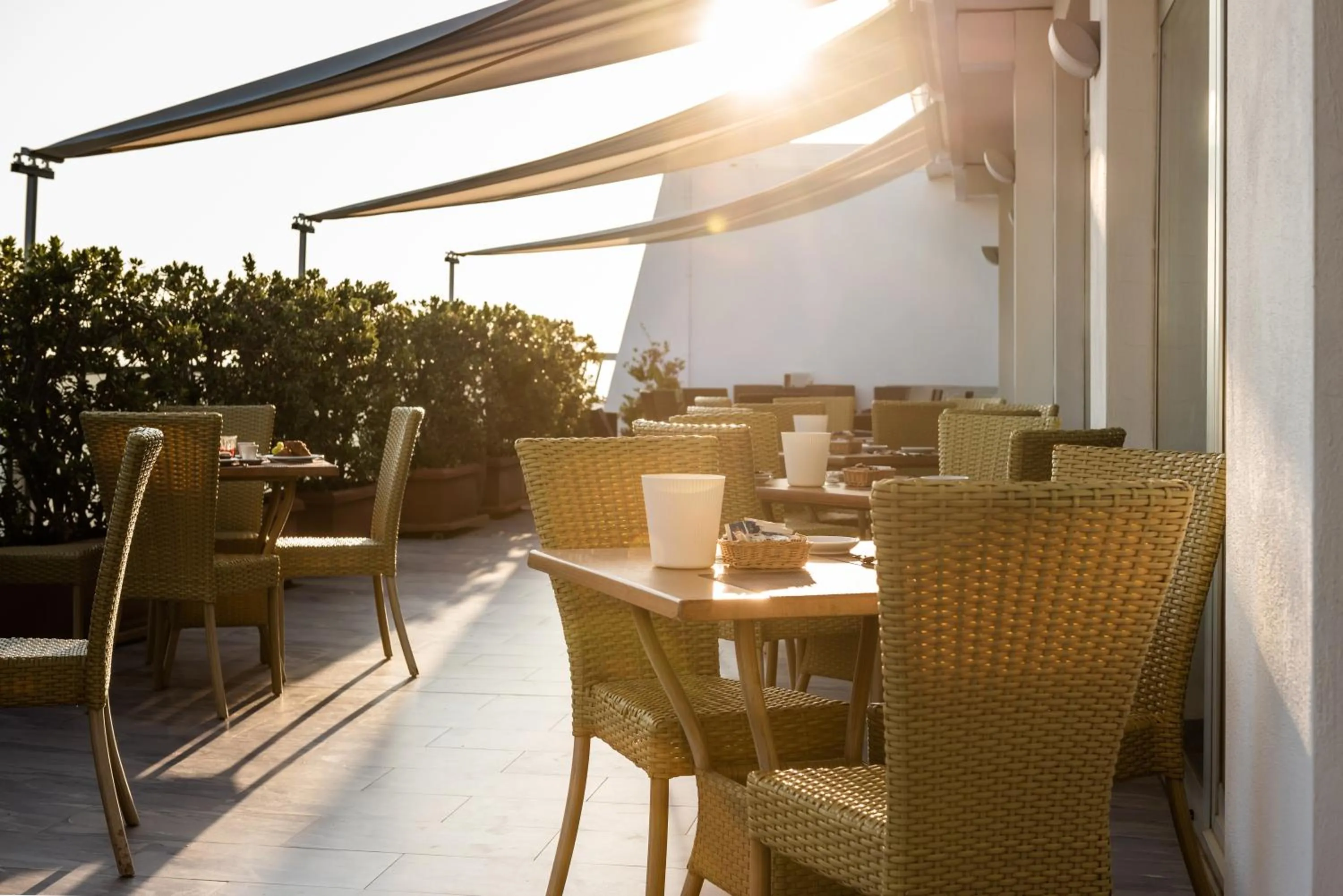 Restaurant/places to eat in Barion Hotel & Congressi