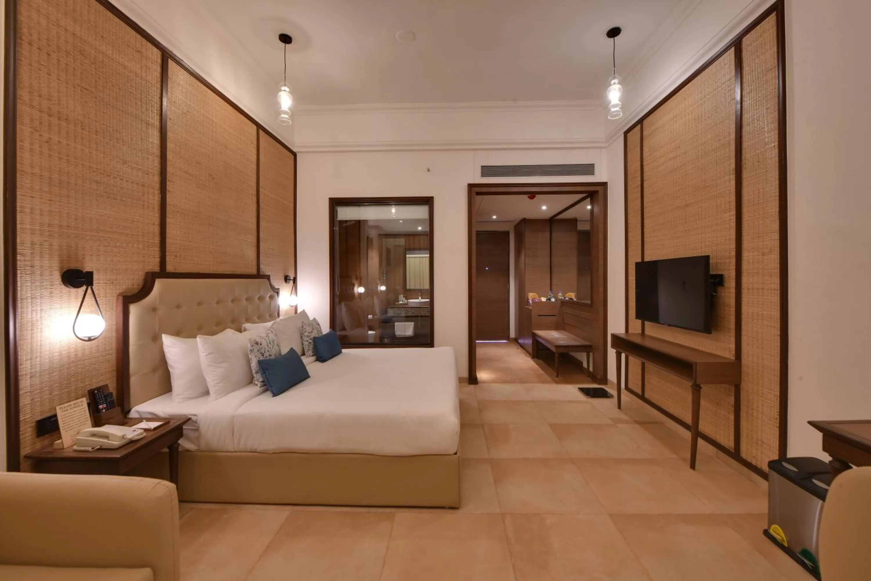 Bed in Bhanu The Fern Forest Resort & Spa, Jambughoda