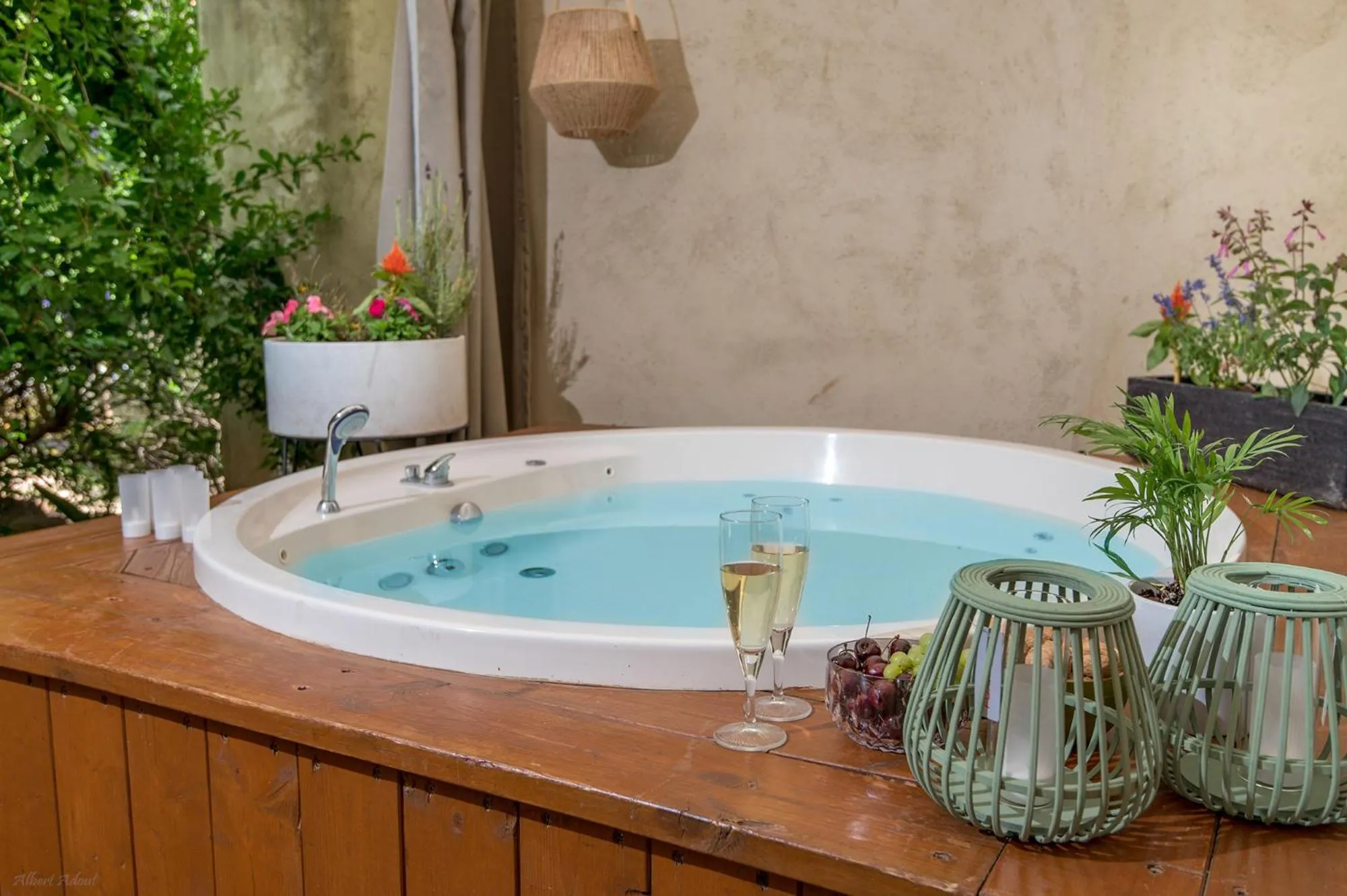 Hot Tub in Helios Luxury Suites