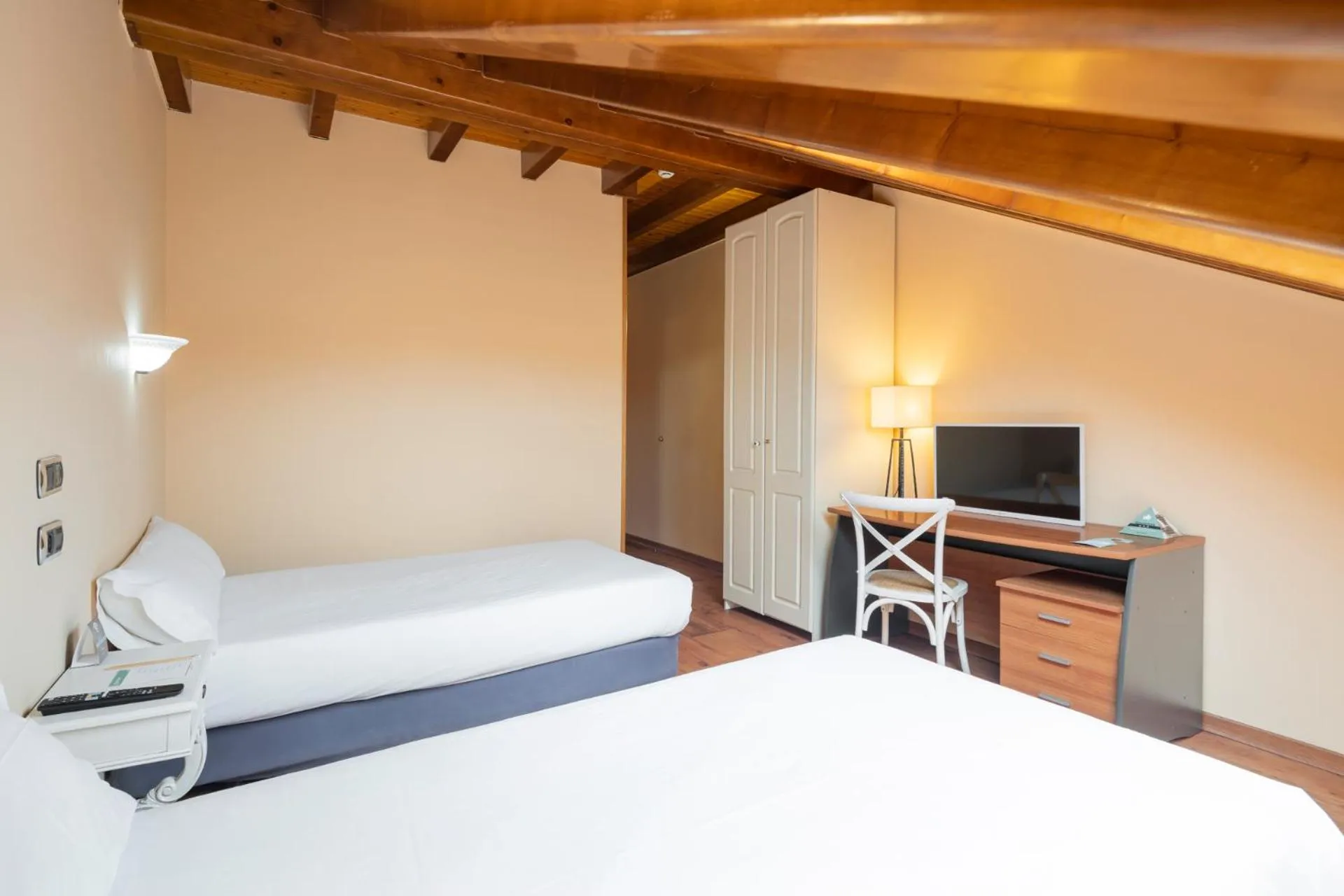 Photo of the whole room, Bed in Hotel Villanueva