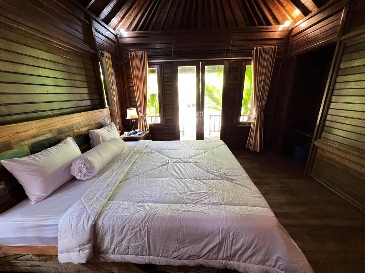 Photo of the whole room, Bed in Raira Villas Lembongan by ABM