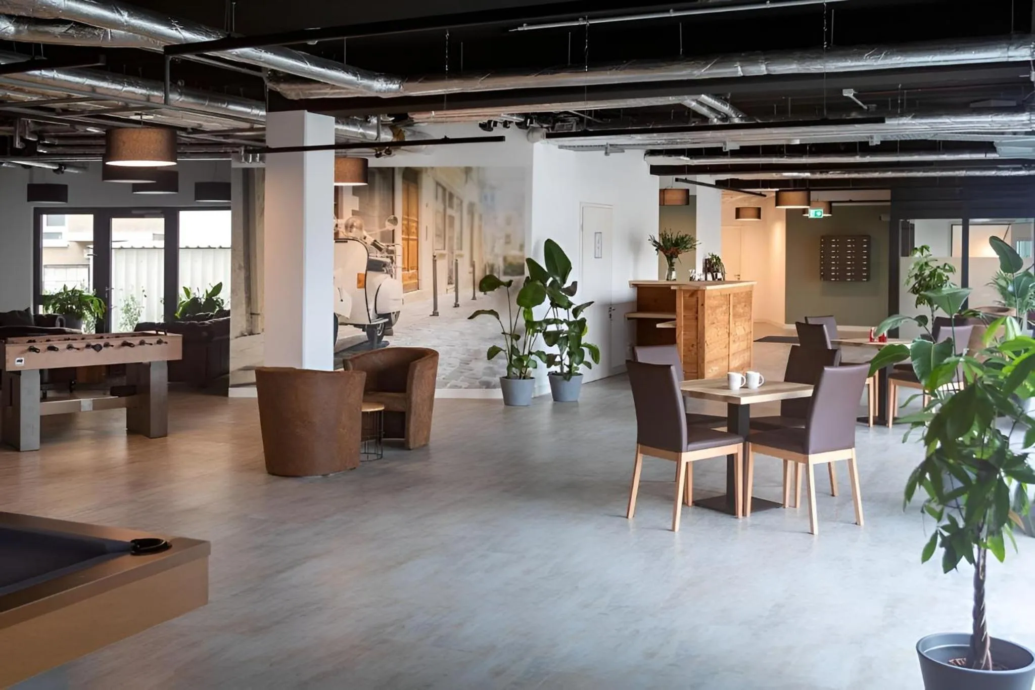 Communal lounge/ TV room in Brera Stuttgart