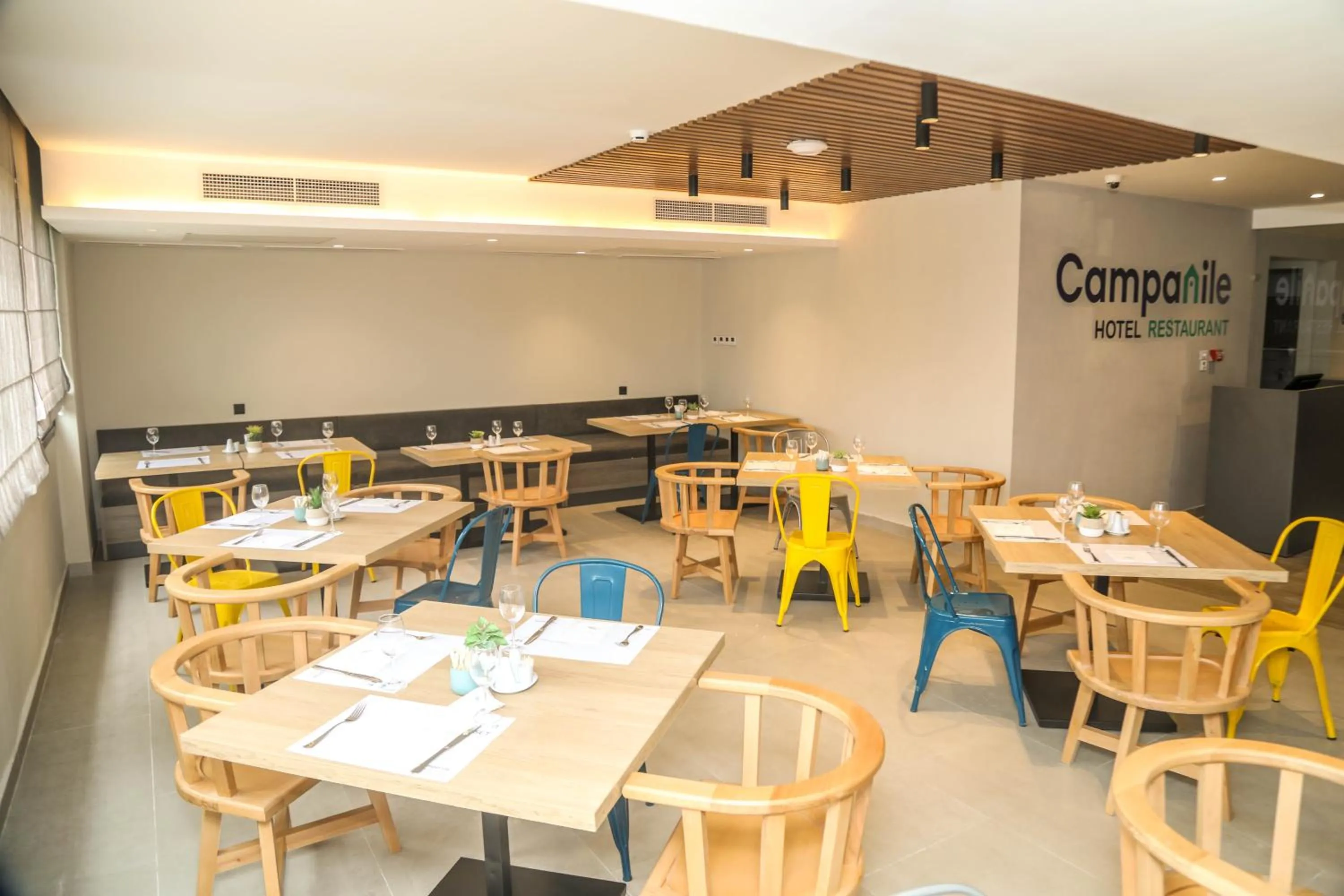 Restaurant/places to eat in Campanile El Mechtel Tunis