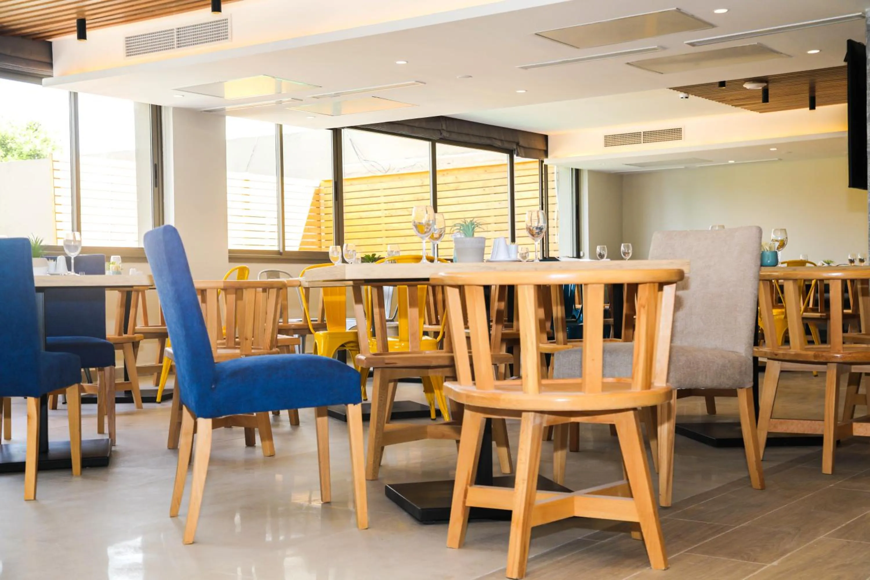 Restaurant/places to eat in Campanile El Mechtel Tunis