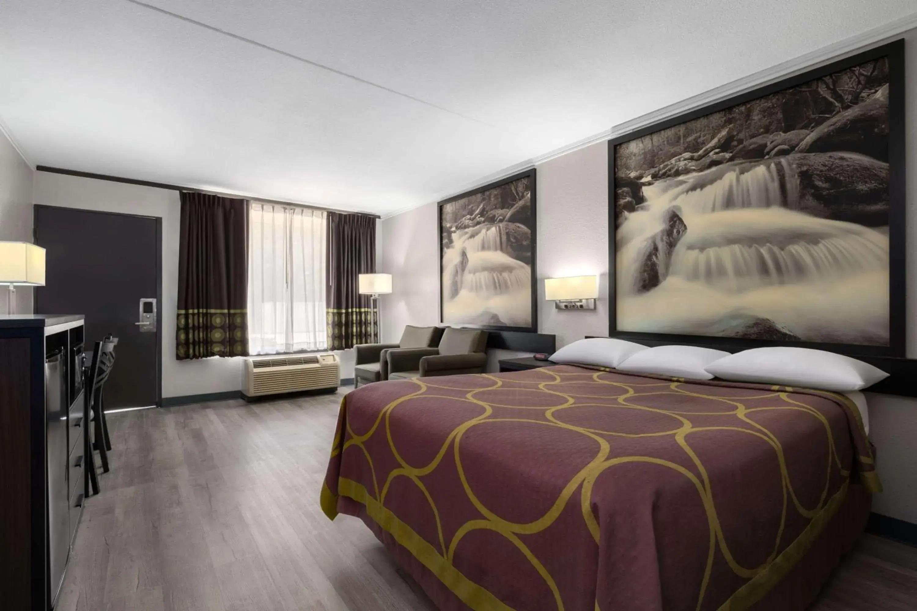 Photo of the whole room, Bed in Super 8 by Wyndham Longview/North Photo of the whole room, Bed in Super 8 by Wyndham Longview/North