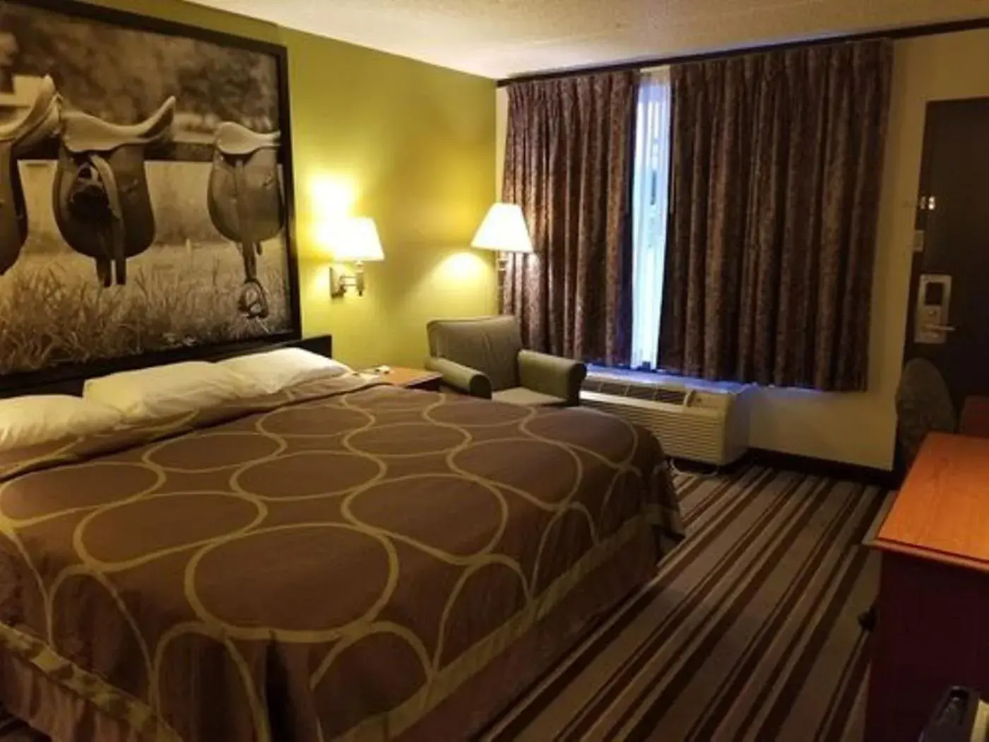 Bedroom, Bed in Super 8 by Wyndham Longview/North Bedroom, Bed in Super 8 by Wyndham Longview/North