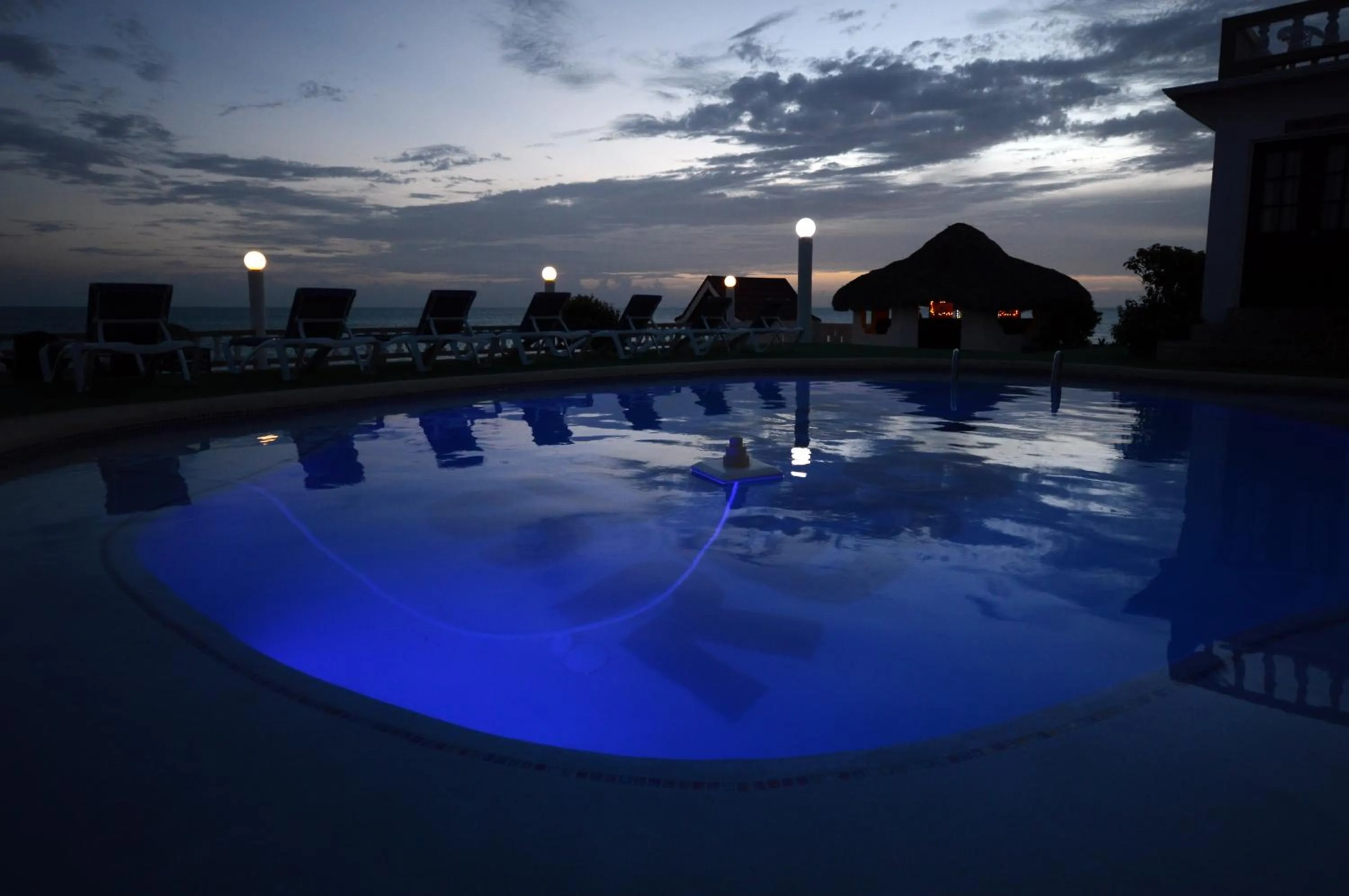 Beyond Sunset Resort & Villas